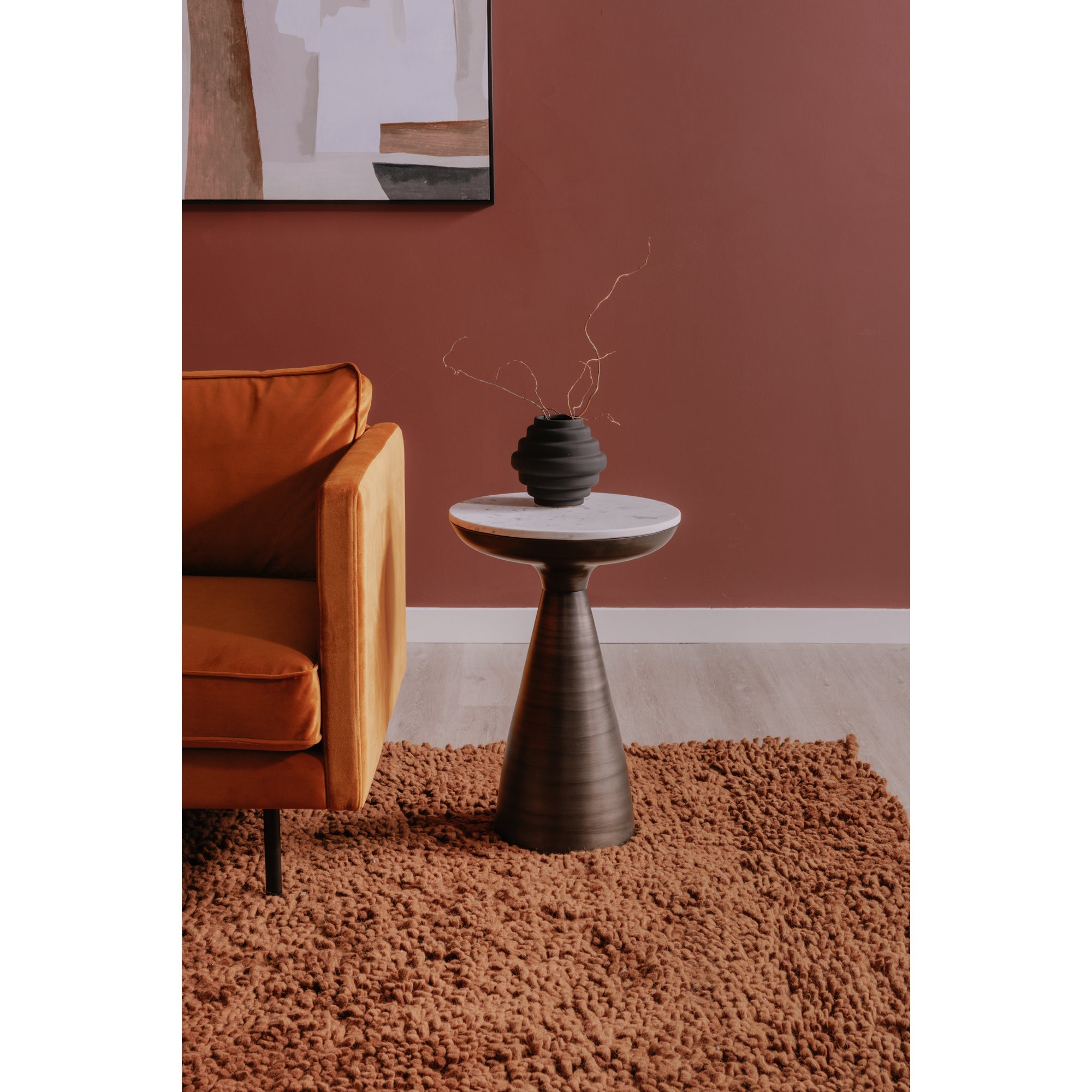 Moe's Home Font Accent Table