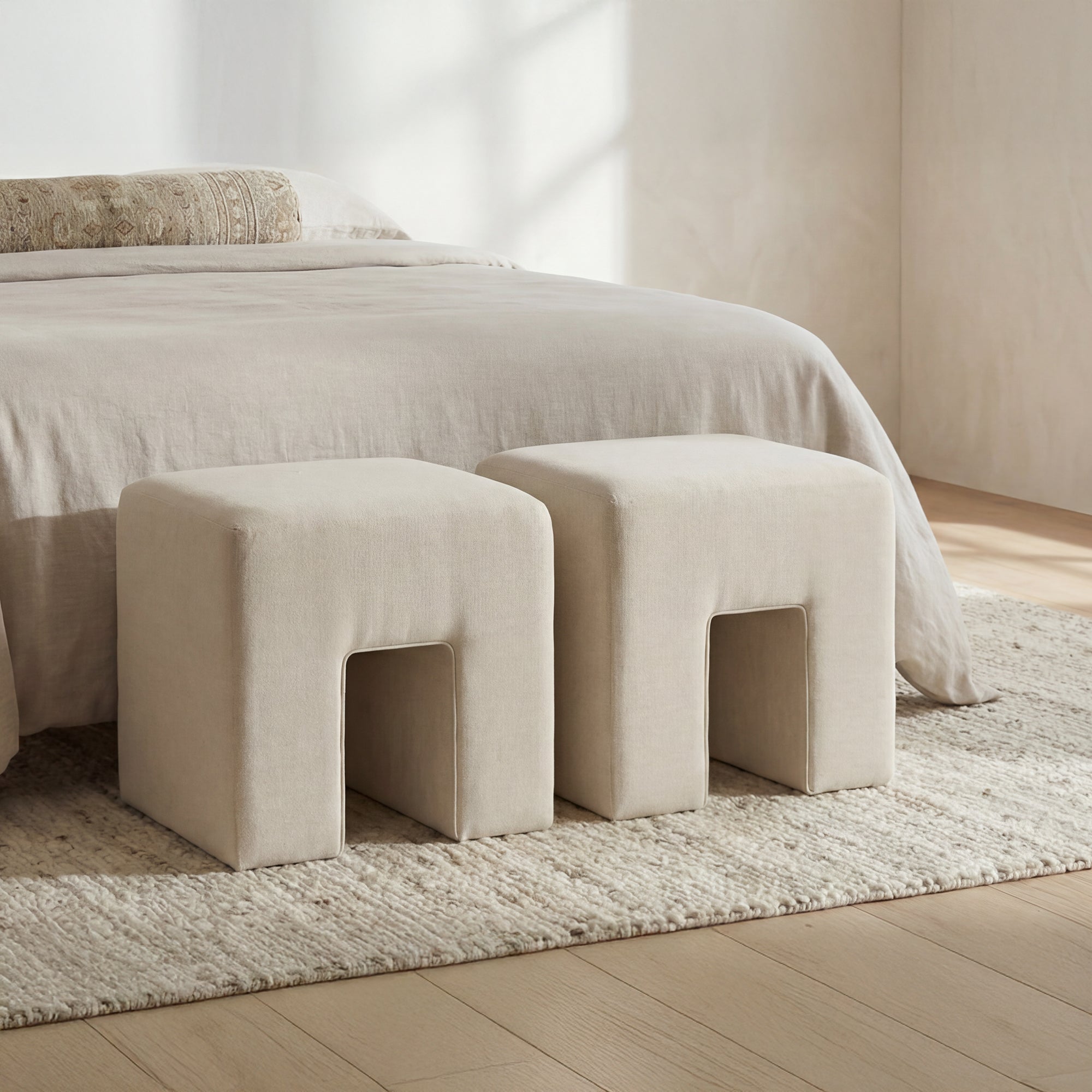 Moe's Home Aidy Stool