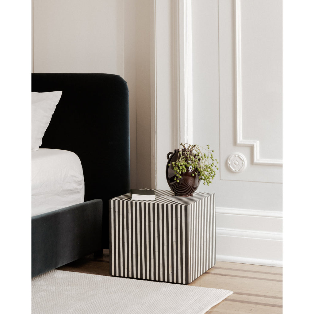 Moe's Home Terning Side Table Black and White
