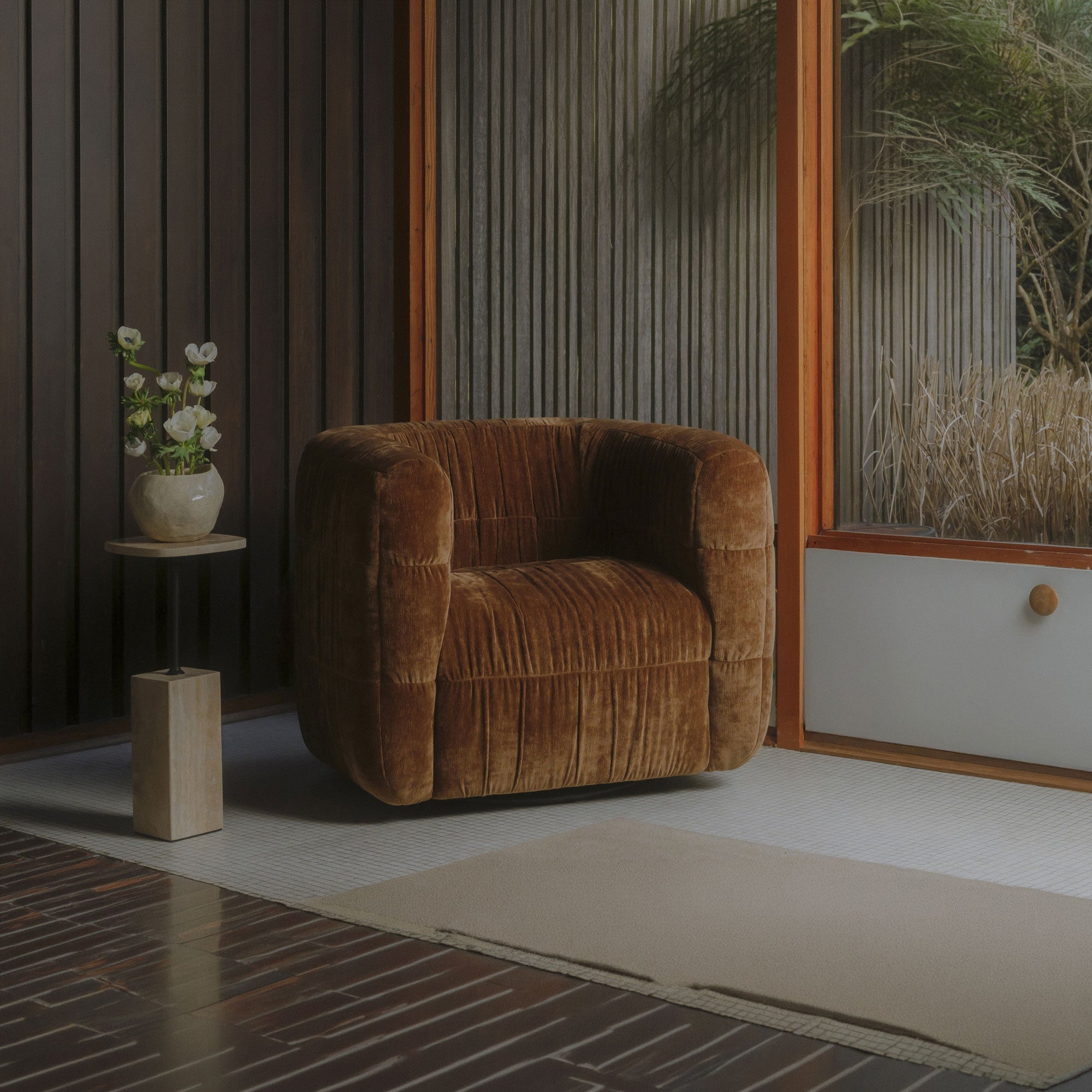 Moe's Home Caro Side Table