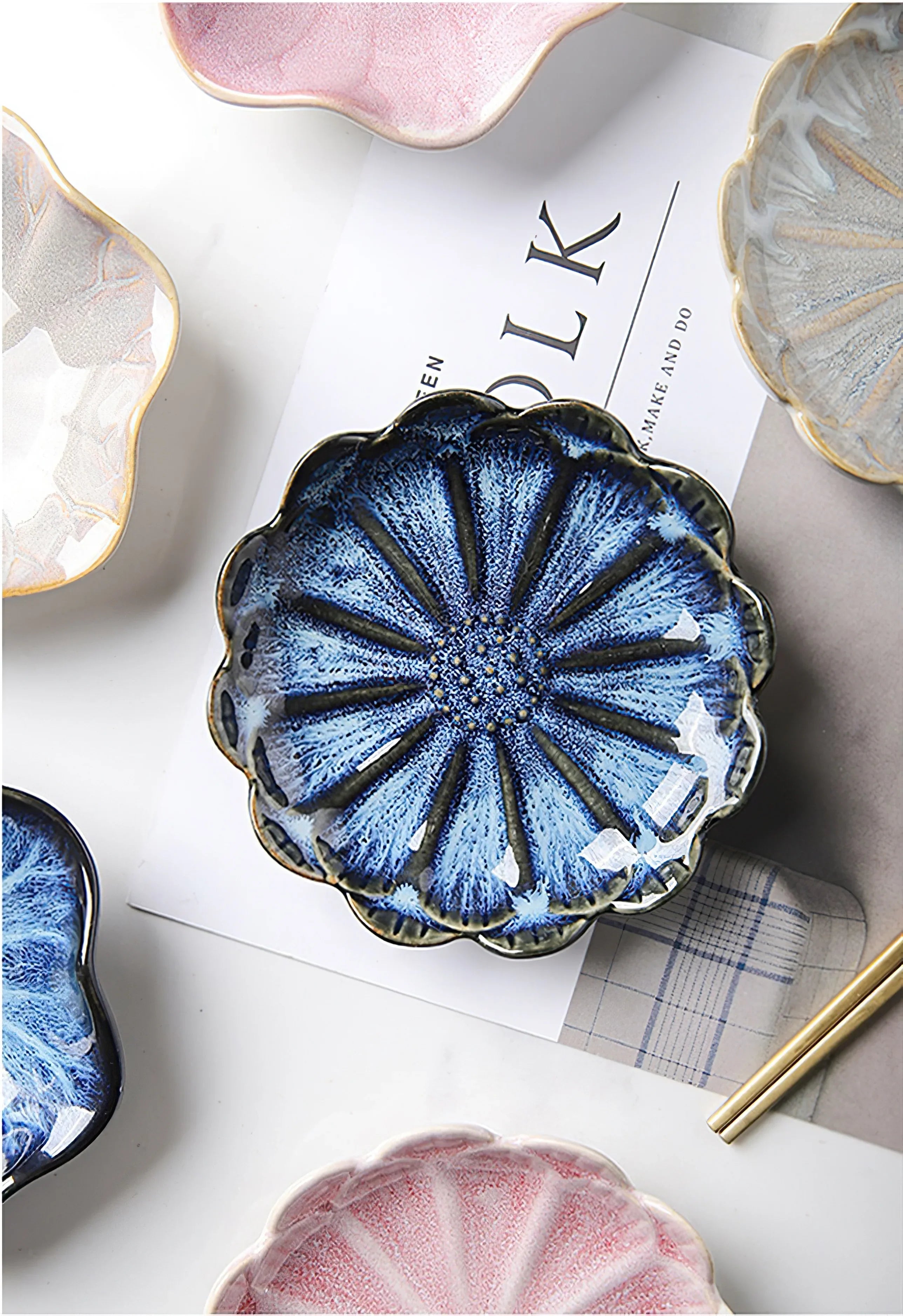 Ceramic Flower Sauce Dish – Mini Porcelain Dipping Bowl for Soy Sauce, Nuts & Charcuterie