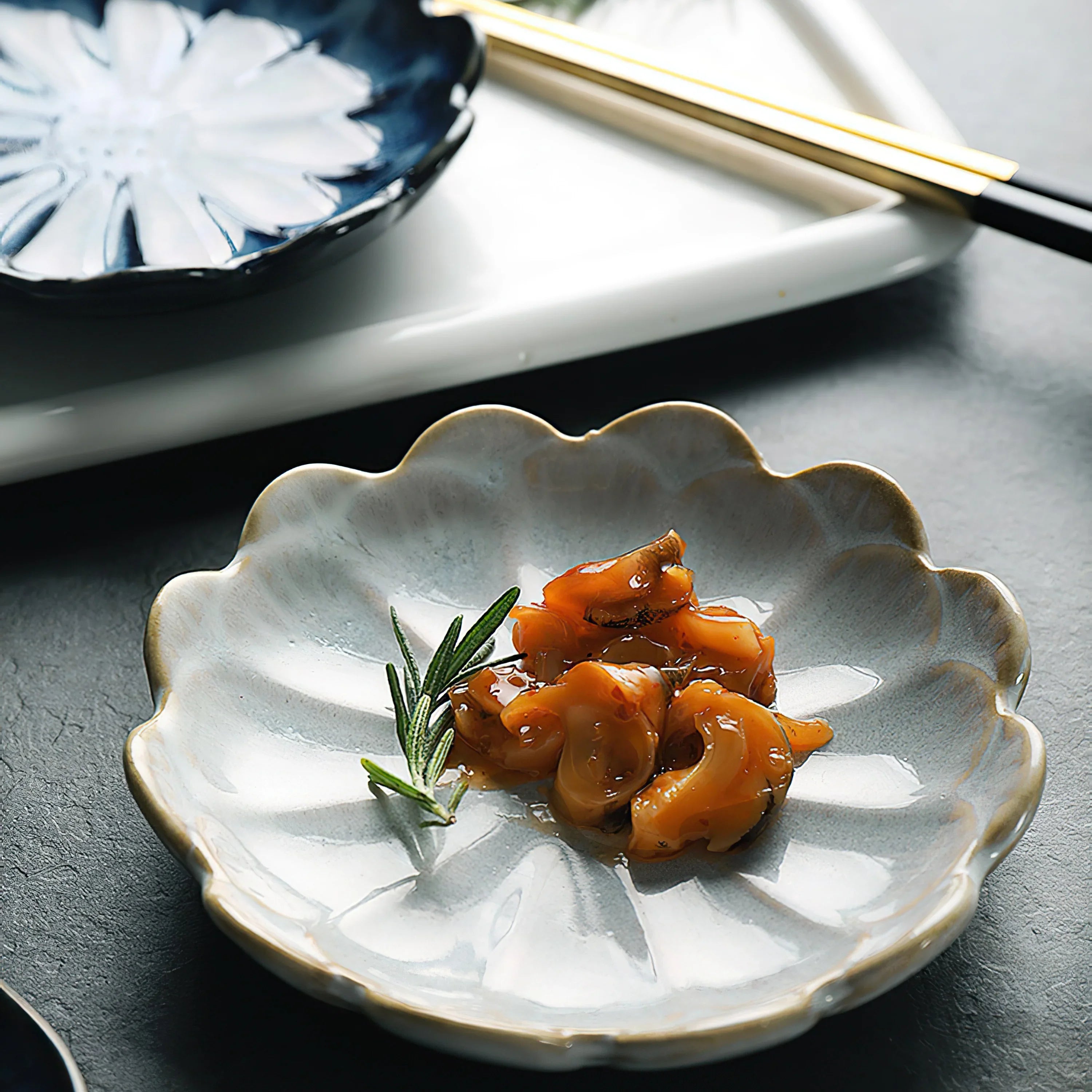 Ceramic Flower Sauce Dish – Mini Porcelain Dipping Bowl for Soy Sauce, Nuts & Charcuterie