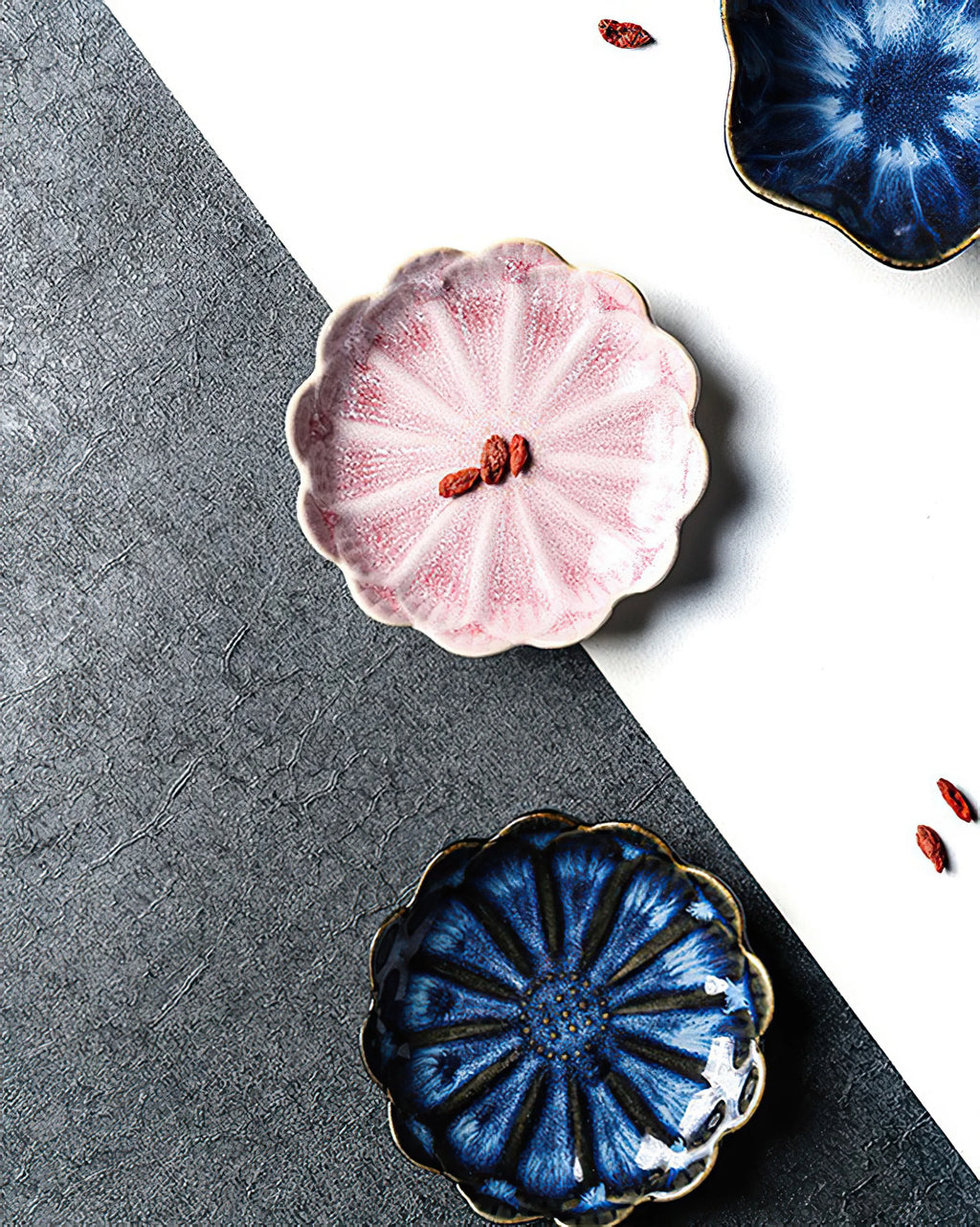 Ceramic Flower Sauce Dish – Mini Porcelain Dipping Bowl for Soy Sauce, Nuts & Charcuterie