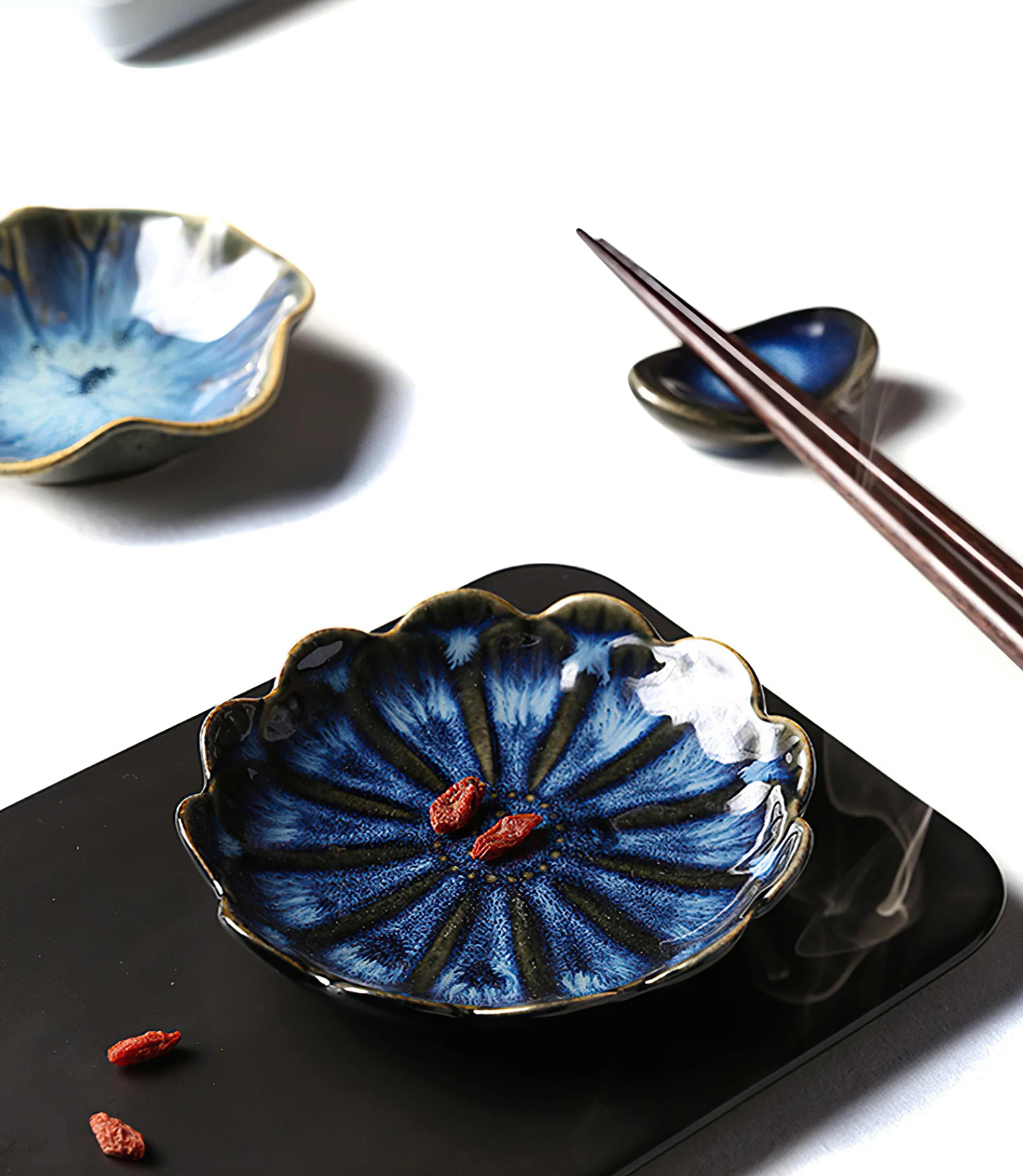 Ceramic Flower Sauce Dish – Mini Porcelain Dipping Bowl for Soy Sauce, Nuts & Charcuterie