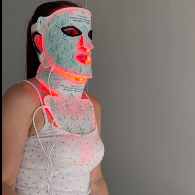 LED Light Therapy Mask With Near-Infrared