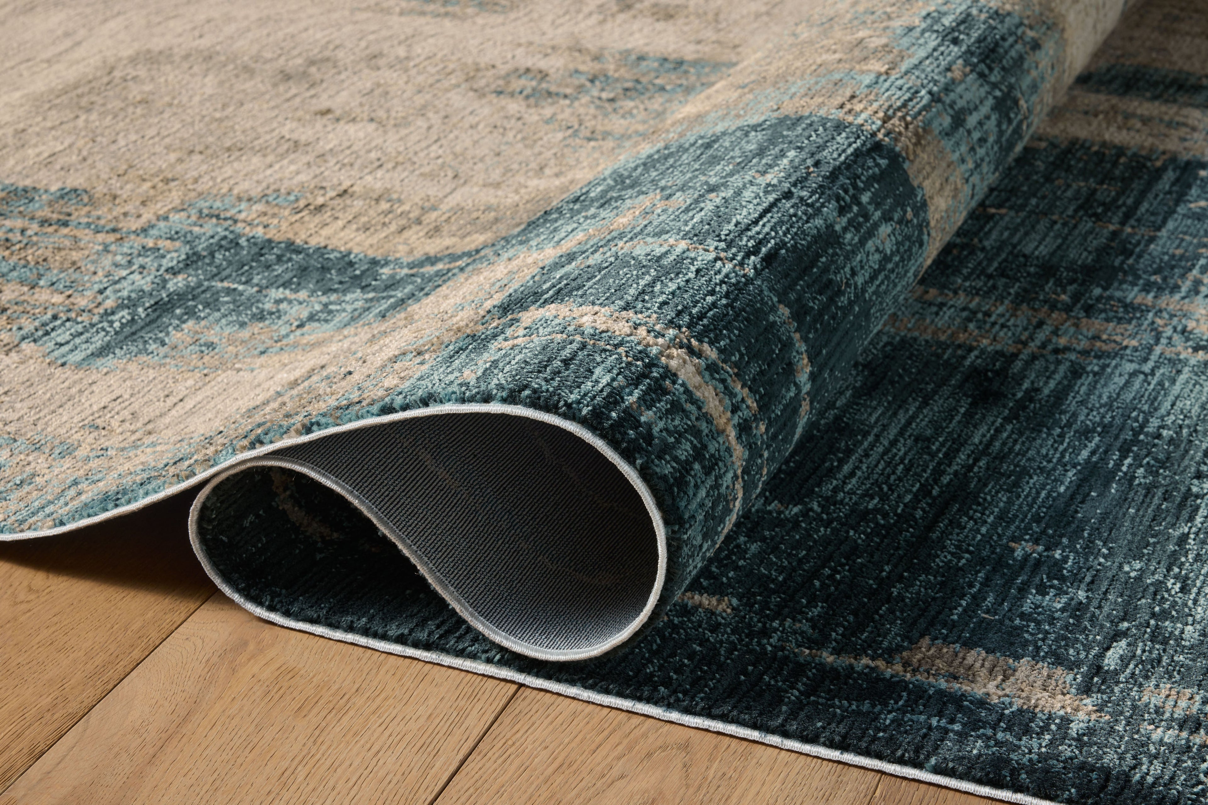 Loloi Leigh Accent Rug