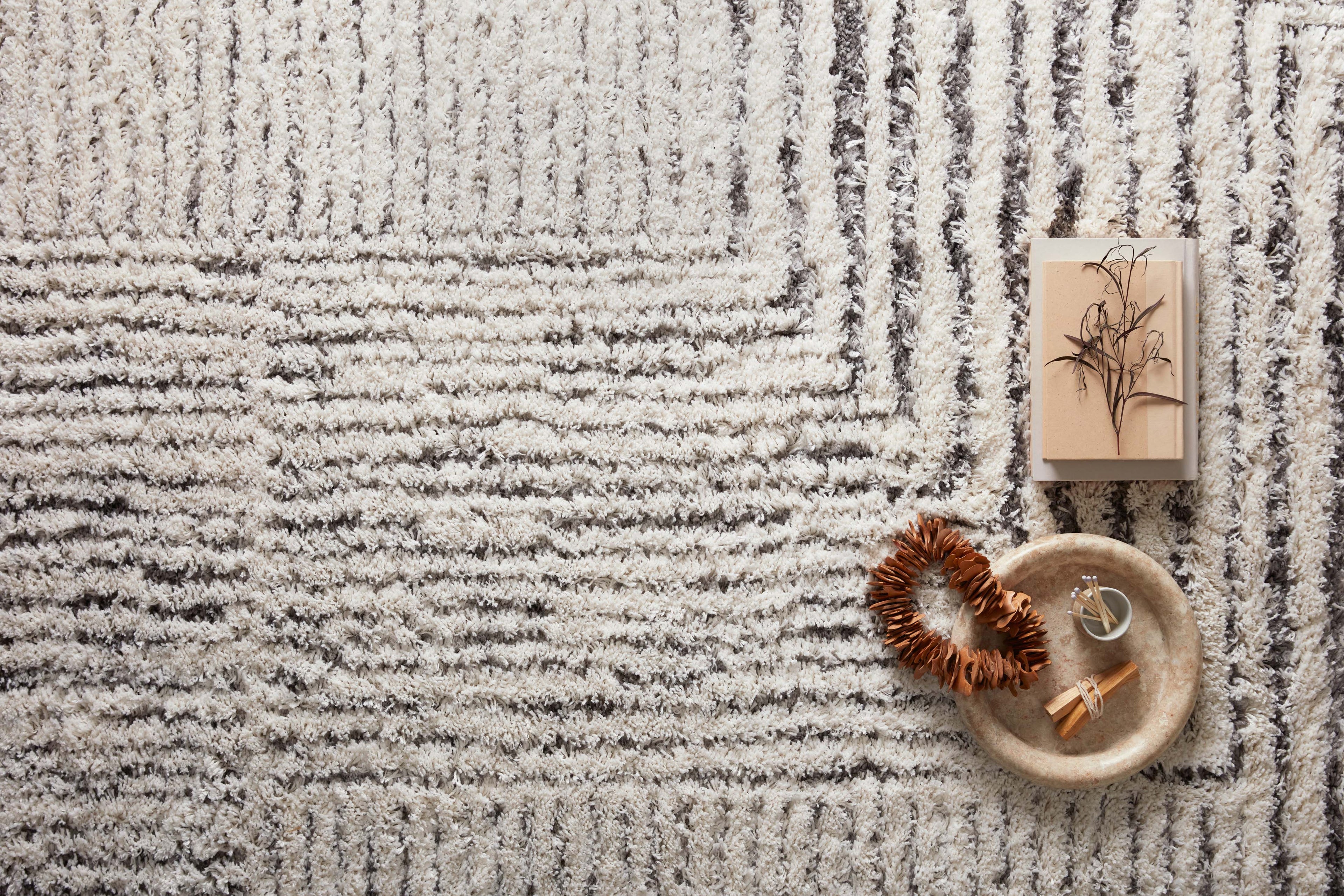 Loloi Levitt Shag Accent Rug