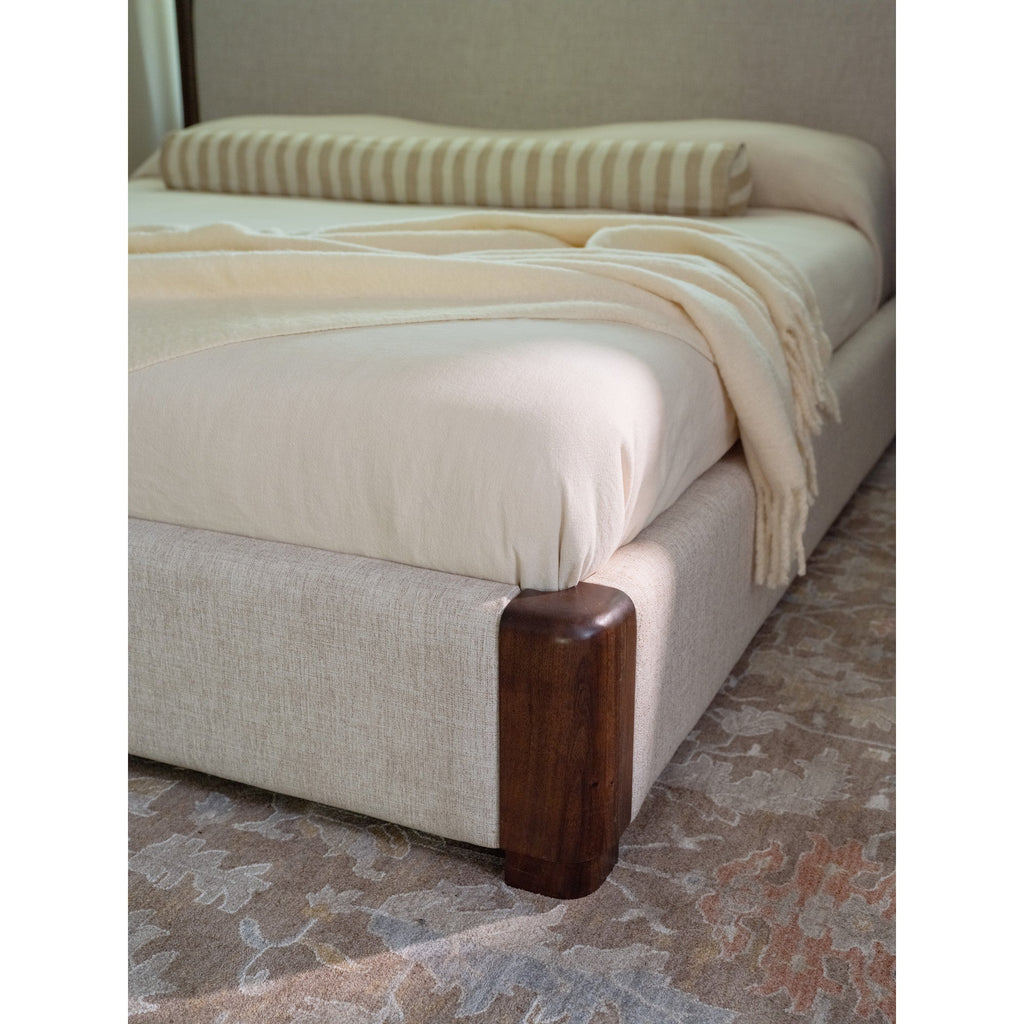 Moe's Home Bower Bed