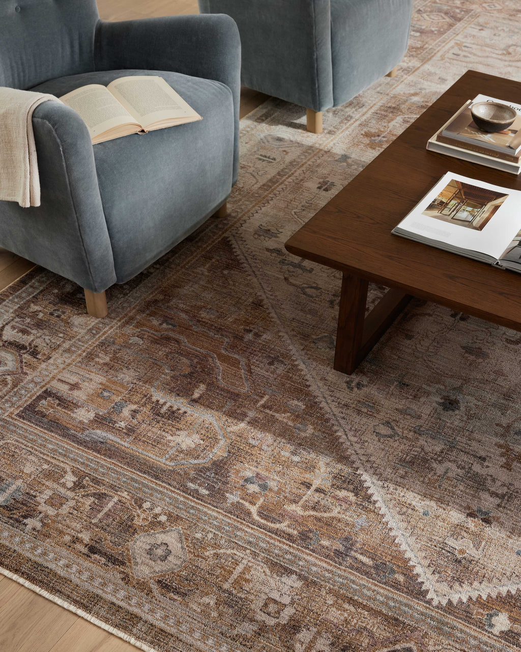 Loloi Lyra Accent Rug