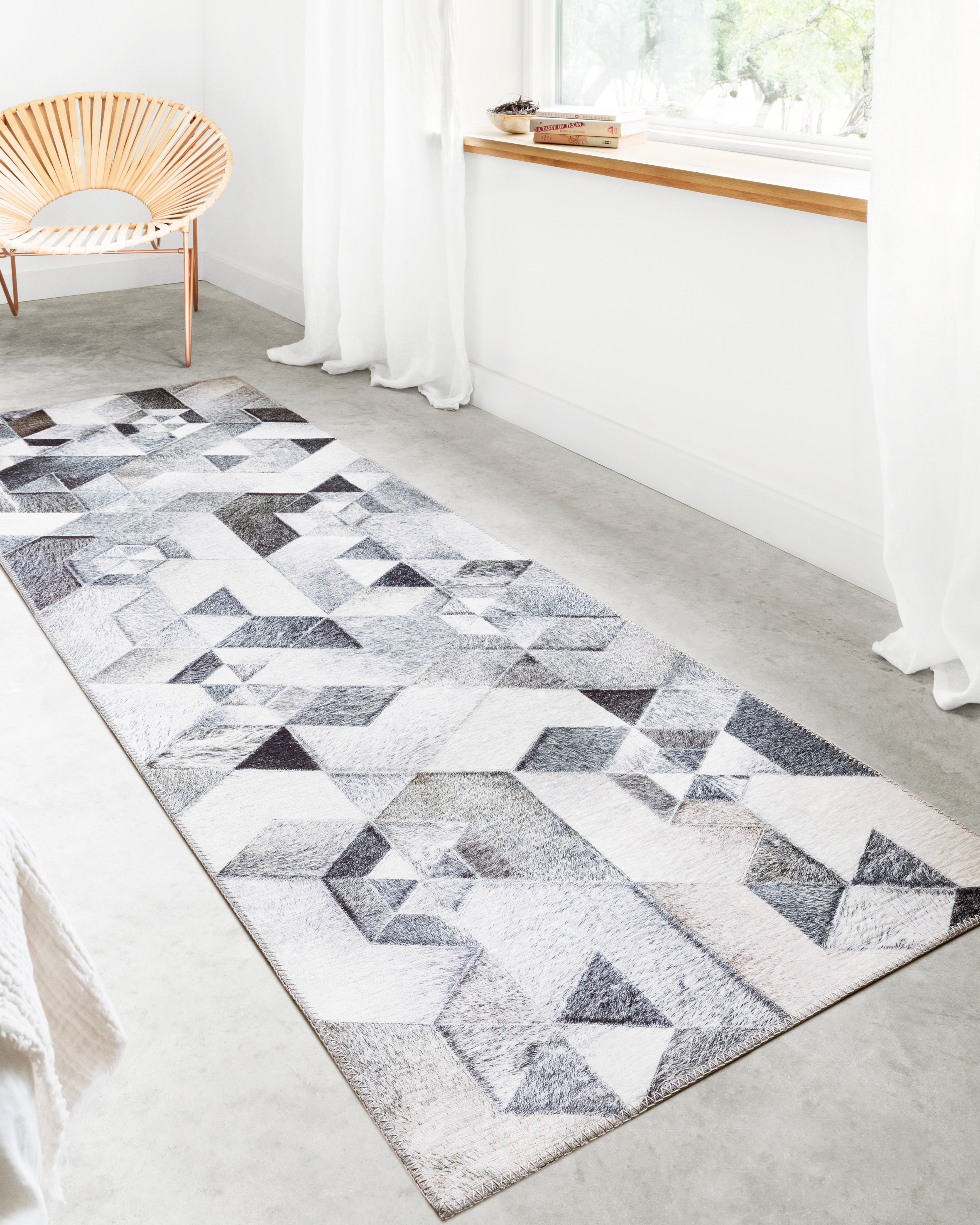 Loloi Maddox Accent Rug