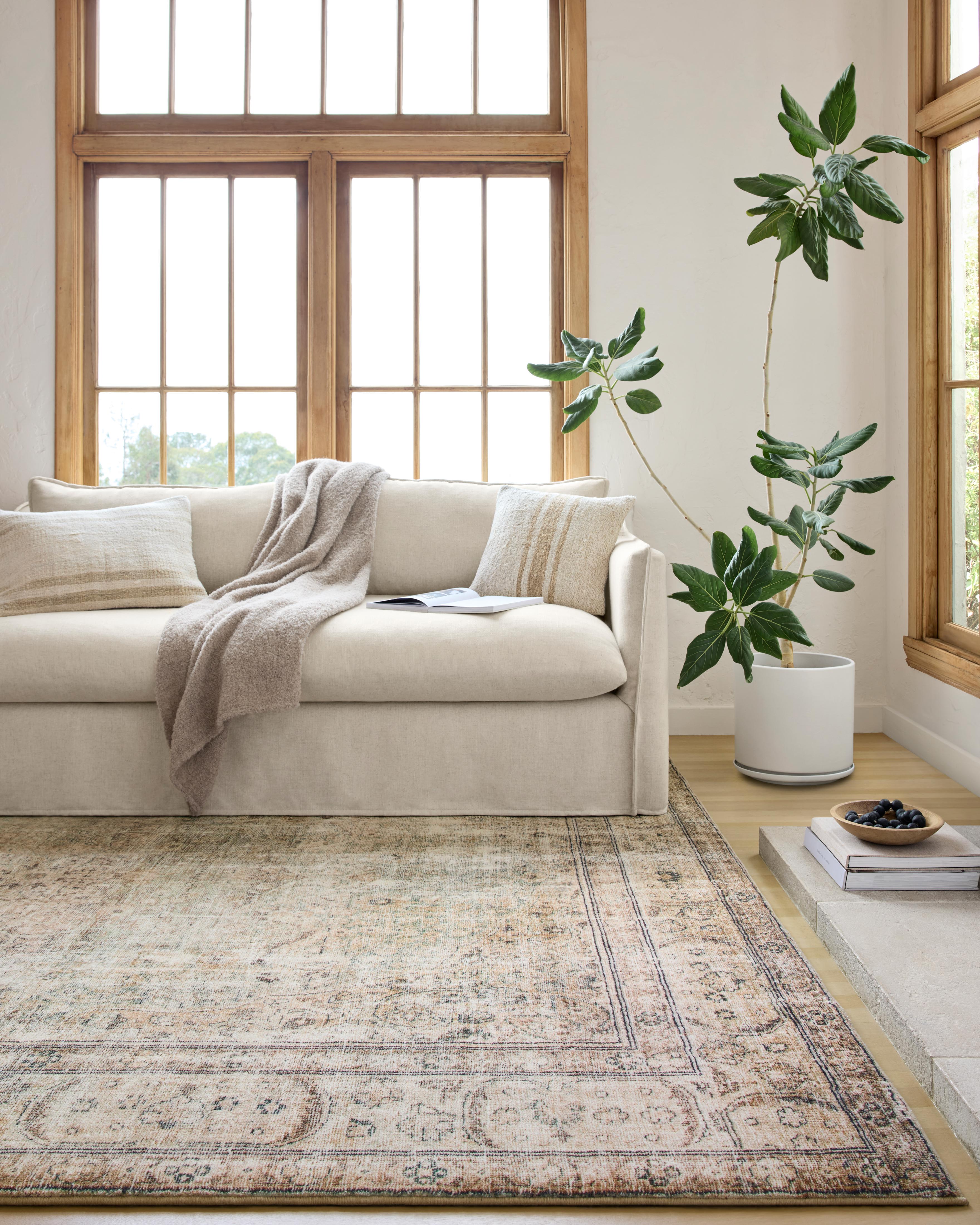 Loloi Margot Accent Rug (MAT-01)