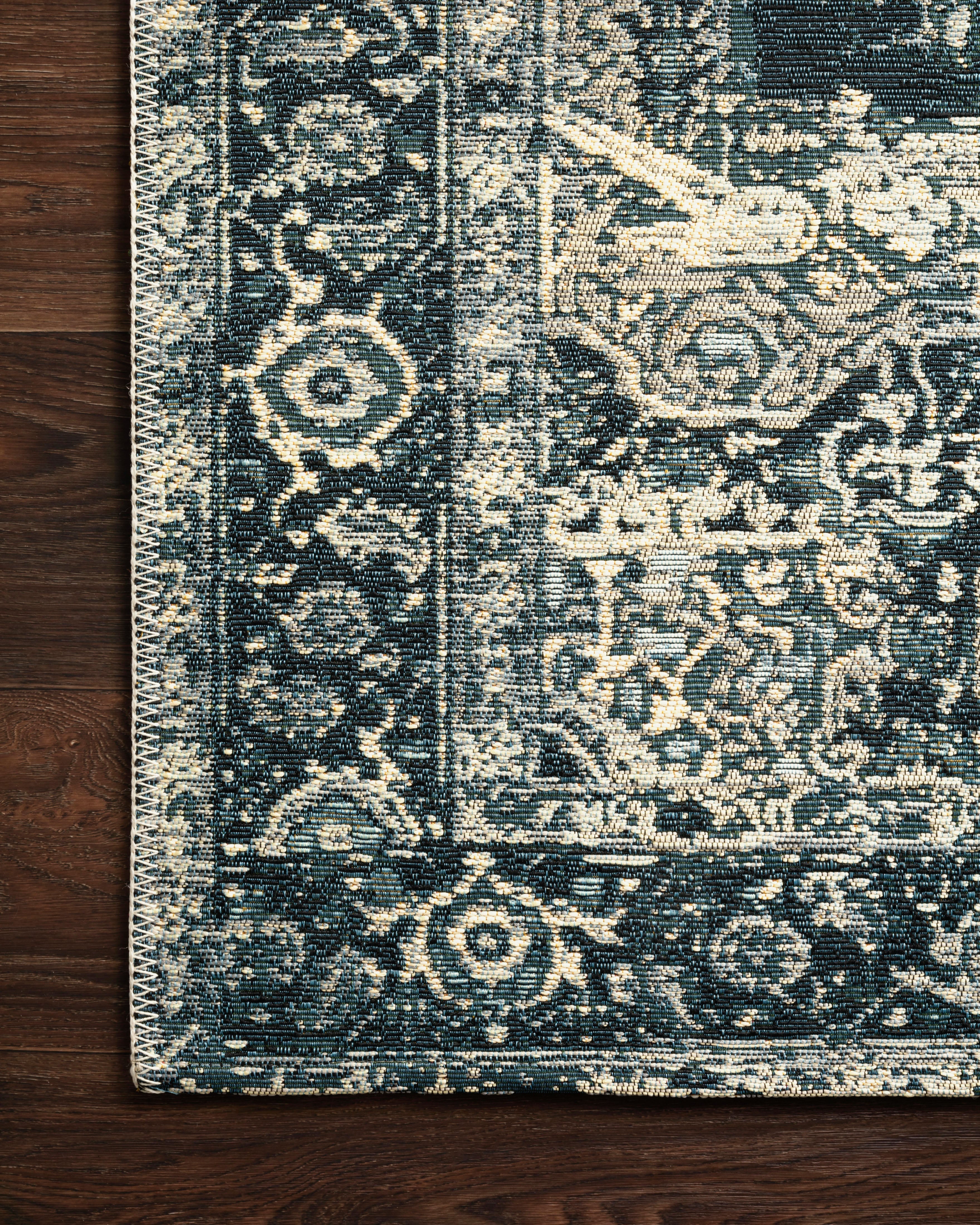 Loloi Mika Accent Rug