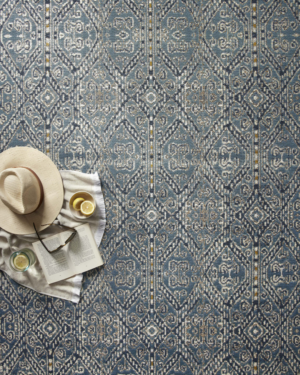 Loloi Mika Accent Rug