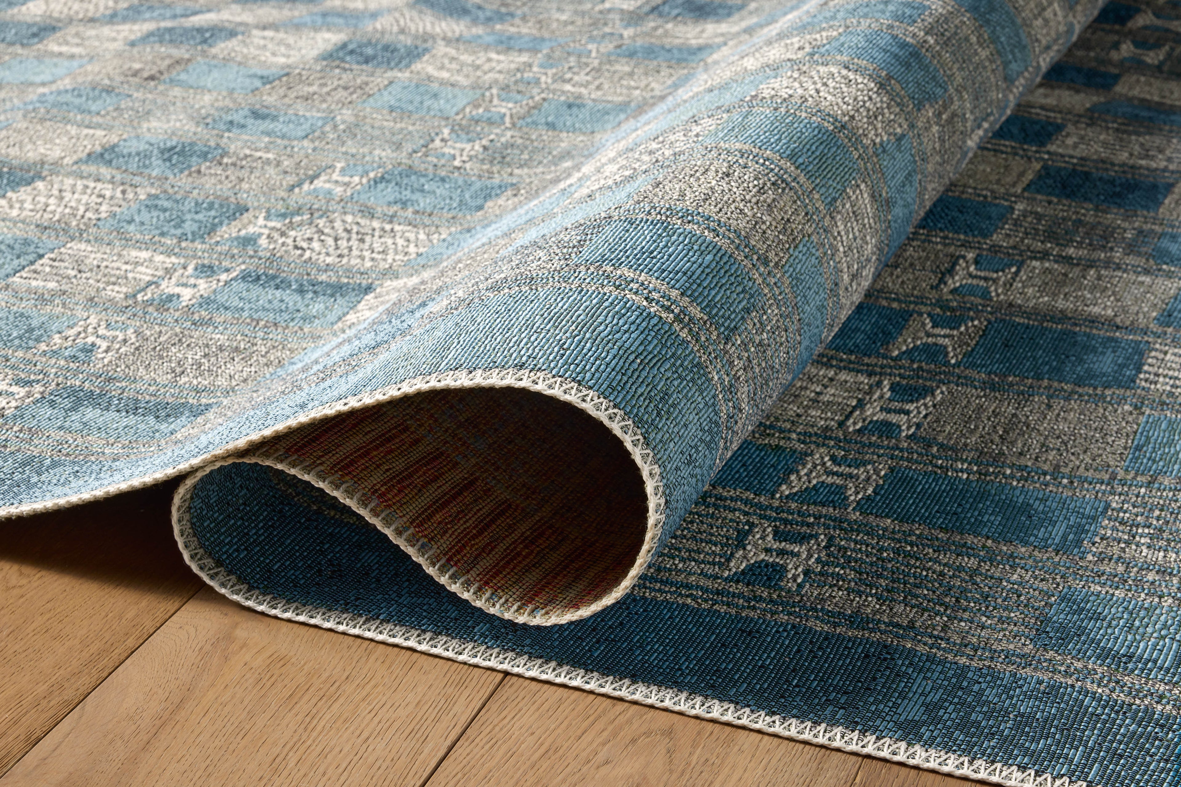 Loloi Mika Area Rug
