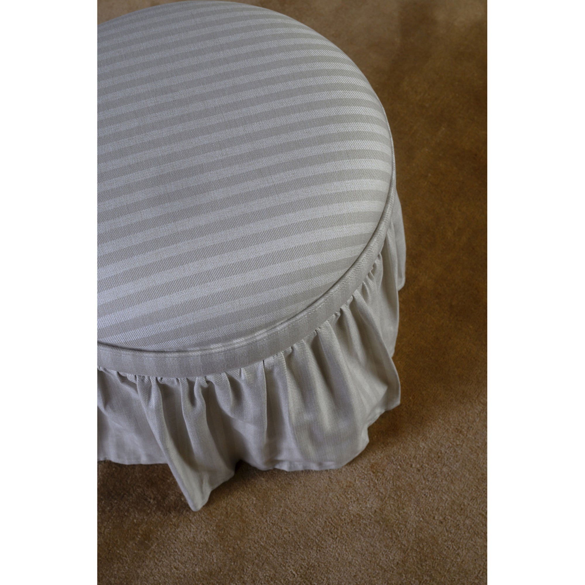 Moe's Home Heidi Ottoman
