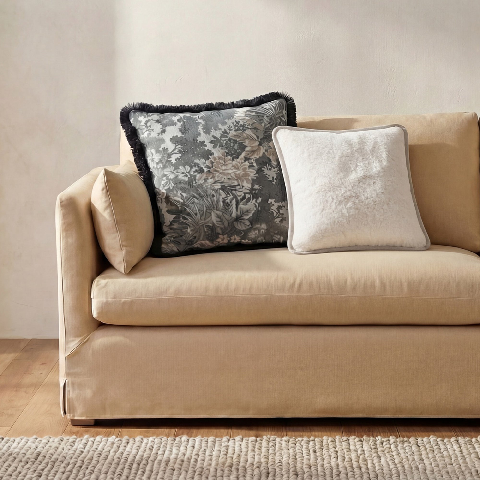 Moe's Home Carr 20" Cushion Faux Fur Cream