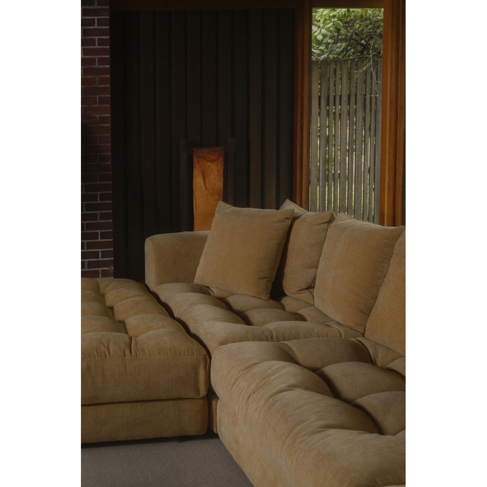 Moe's Home Davie Slipper Chair