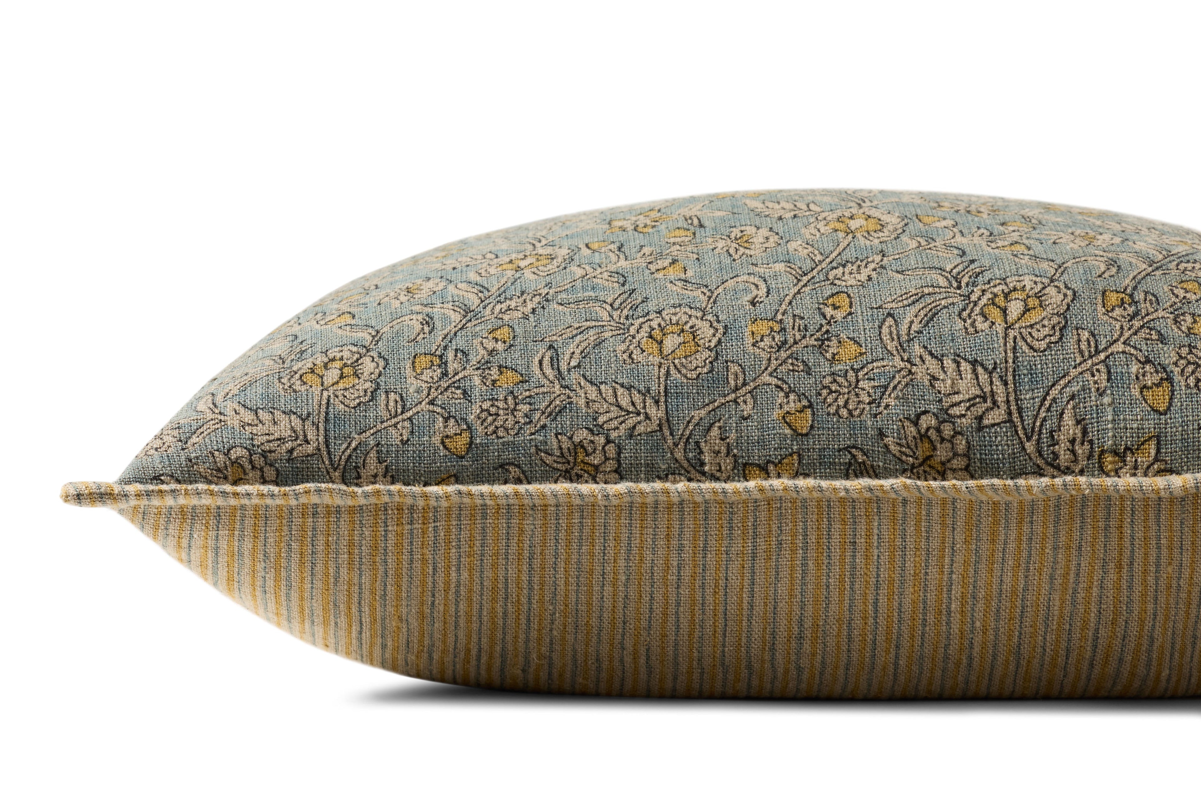 Loloi PLL0164 Lumbar Throw Pillow