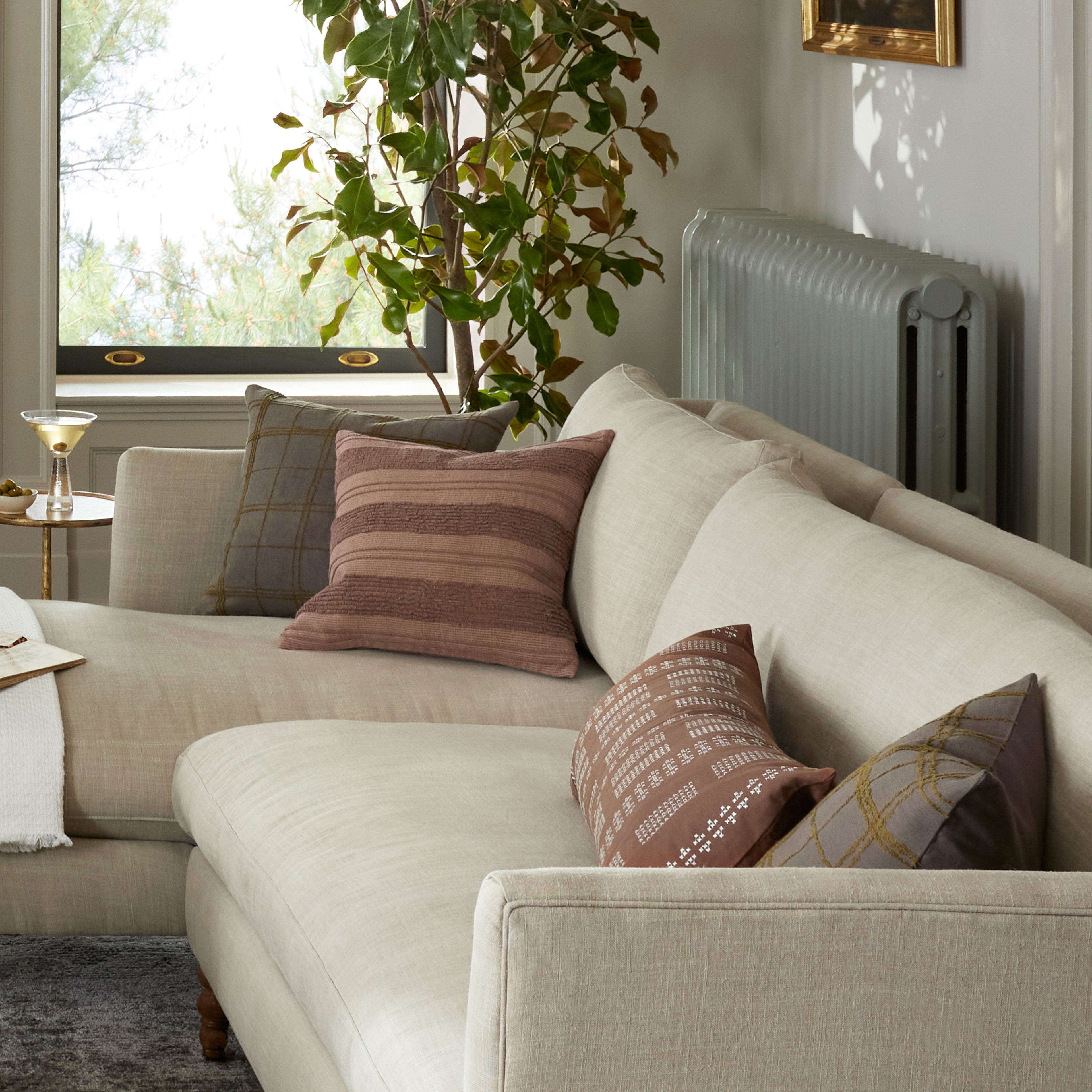 Jean Stoffer x Loloi Kristy Pillow