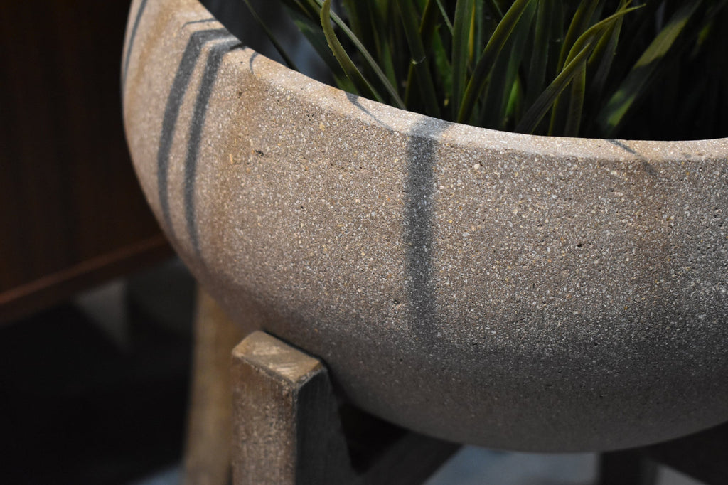 LH Home Patio Large Standing Urn