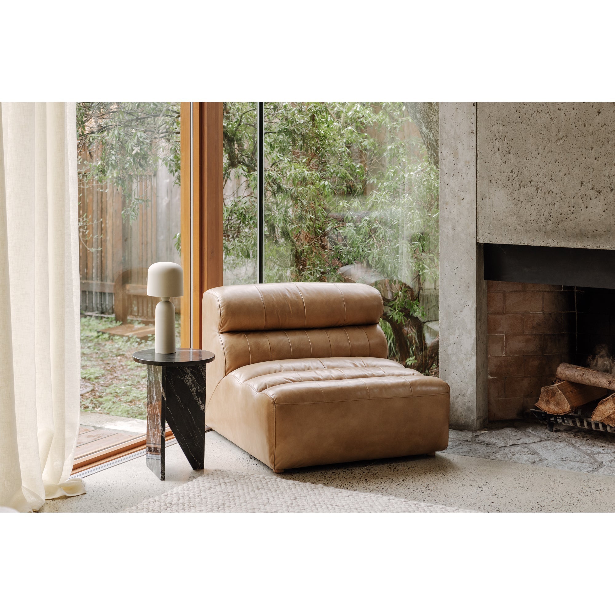 Moe's Home Grace Accent Table