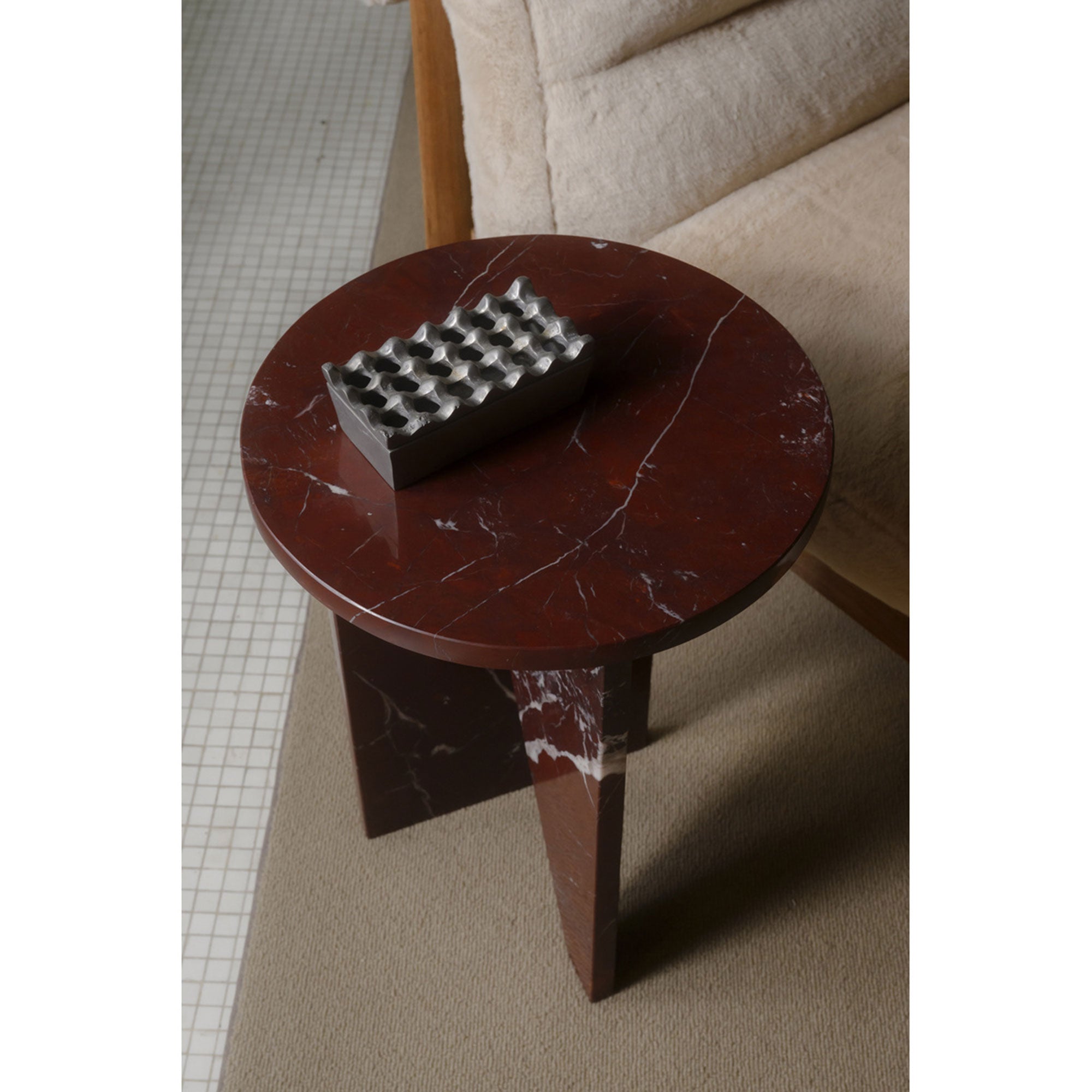 Moe's Home Grace Accent Table