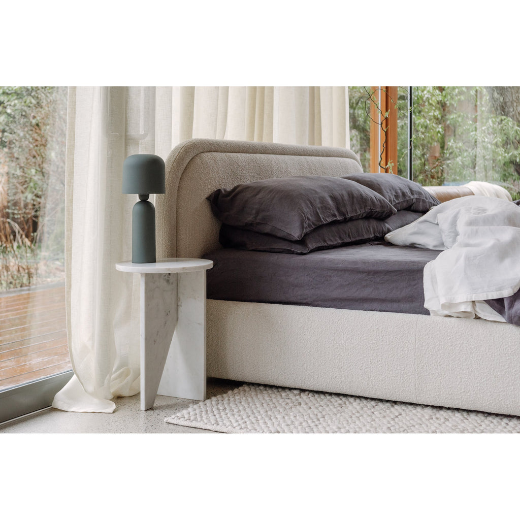 Moe's Home Grace Accent Table