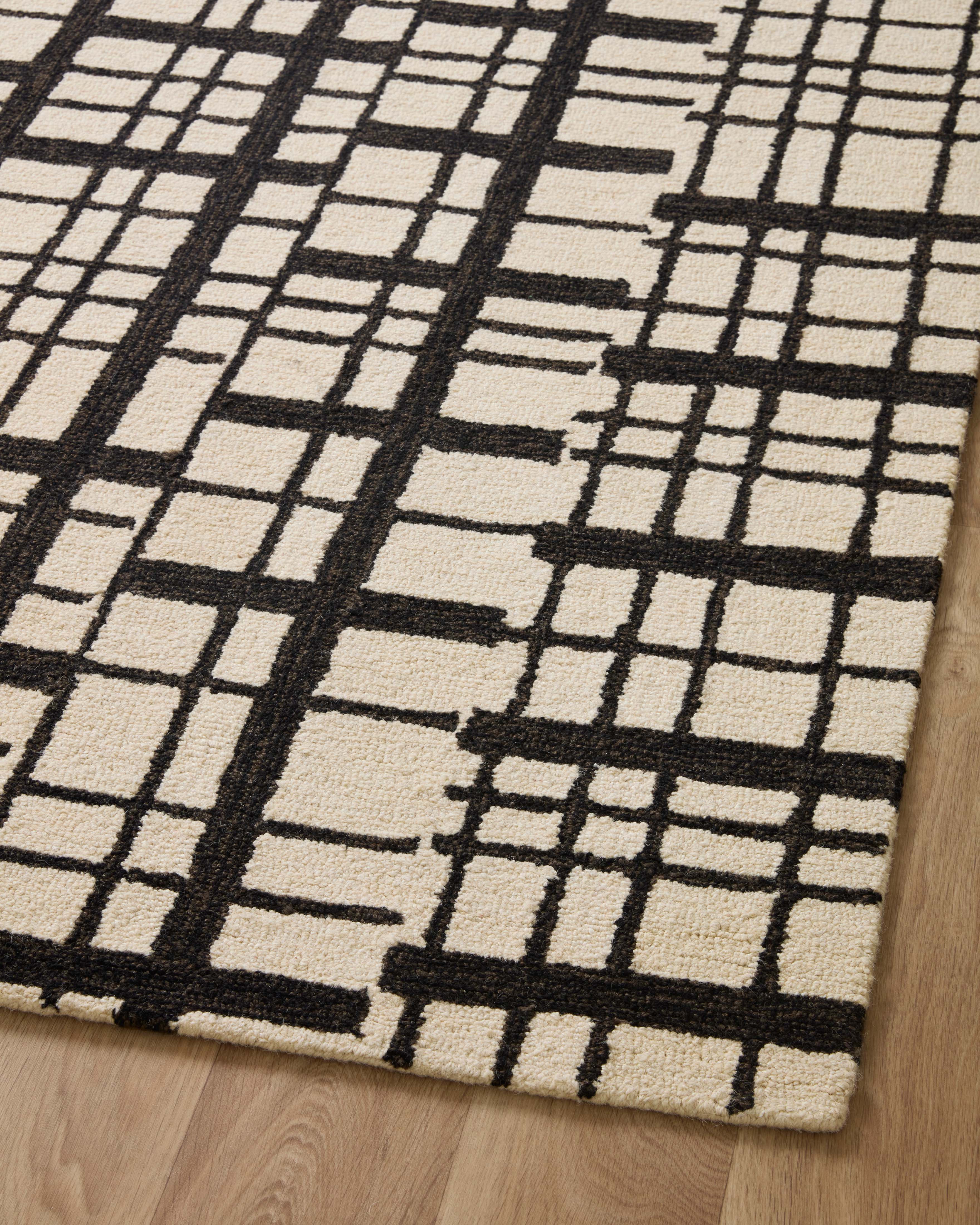 Chris Loves Julia x Loloi Polly Sample Rug
