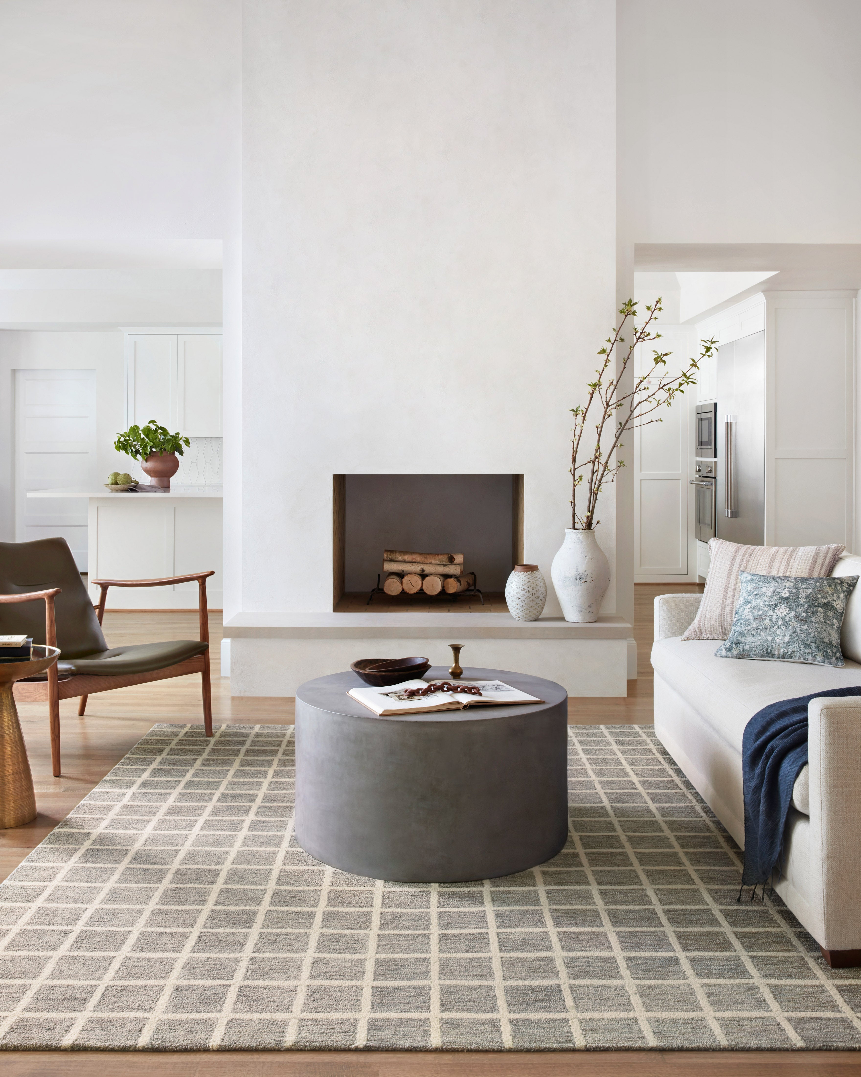 Chris Loves Julia x Loloi Polly Sample Rug