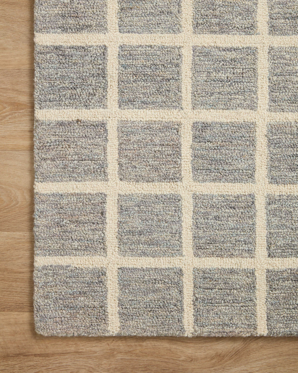 Chris Loves Julia x Loloi Polly Sample Rug
