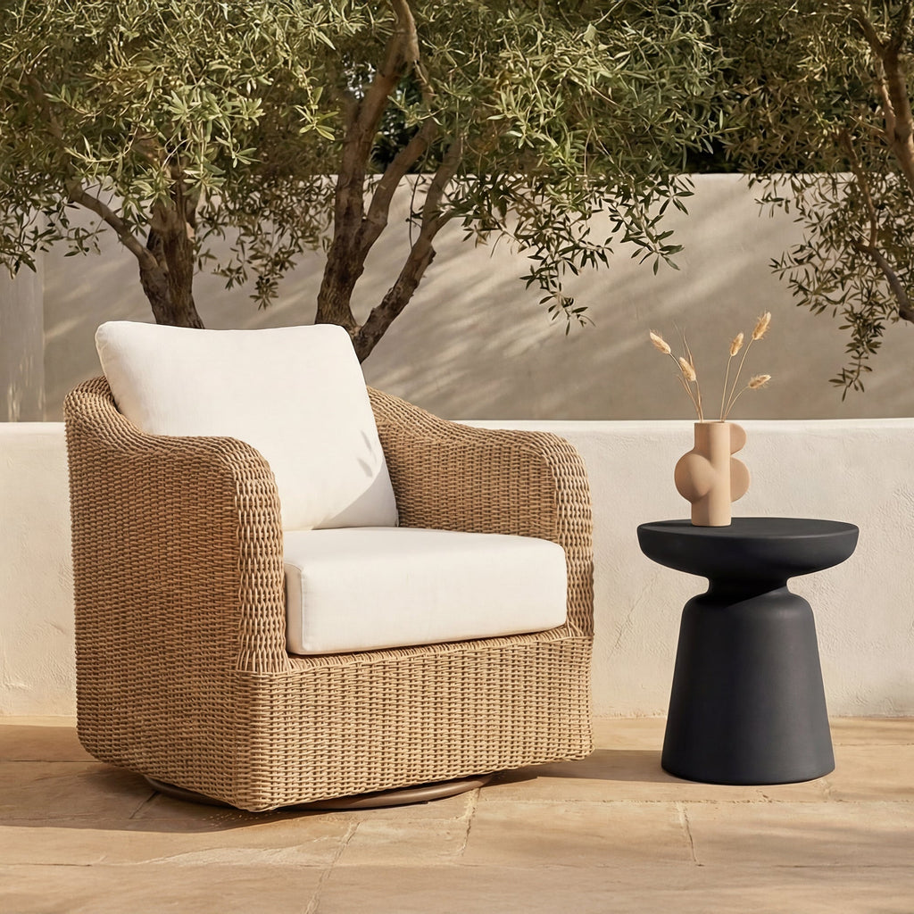 Moe's Home Ruth Outdoor Side Table