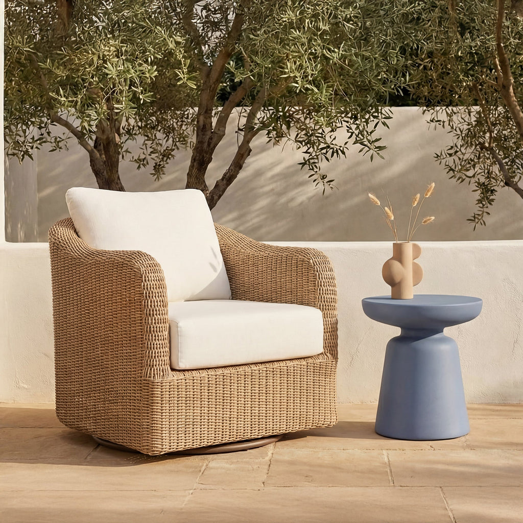 Moe's Home Ruth Outdoor Side Table