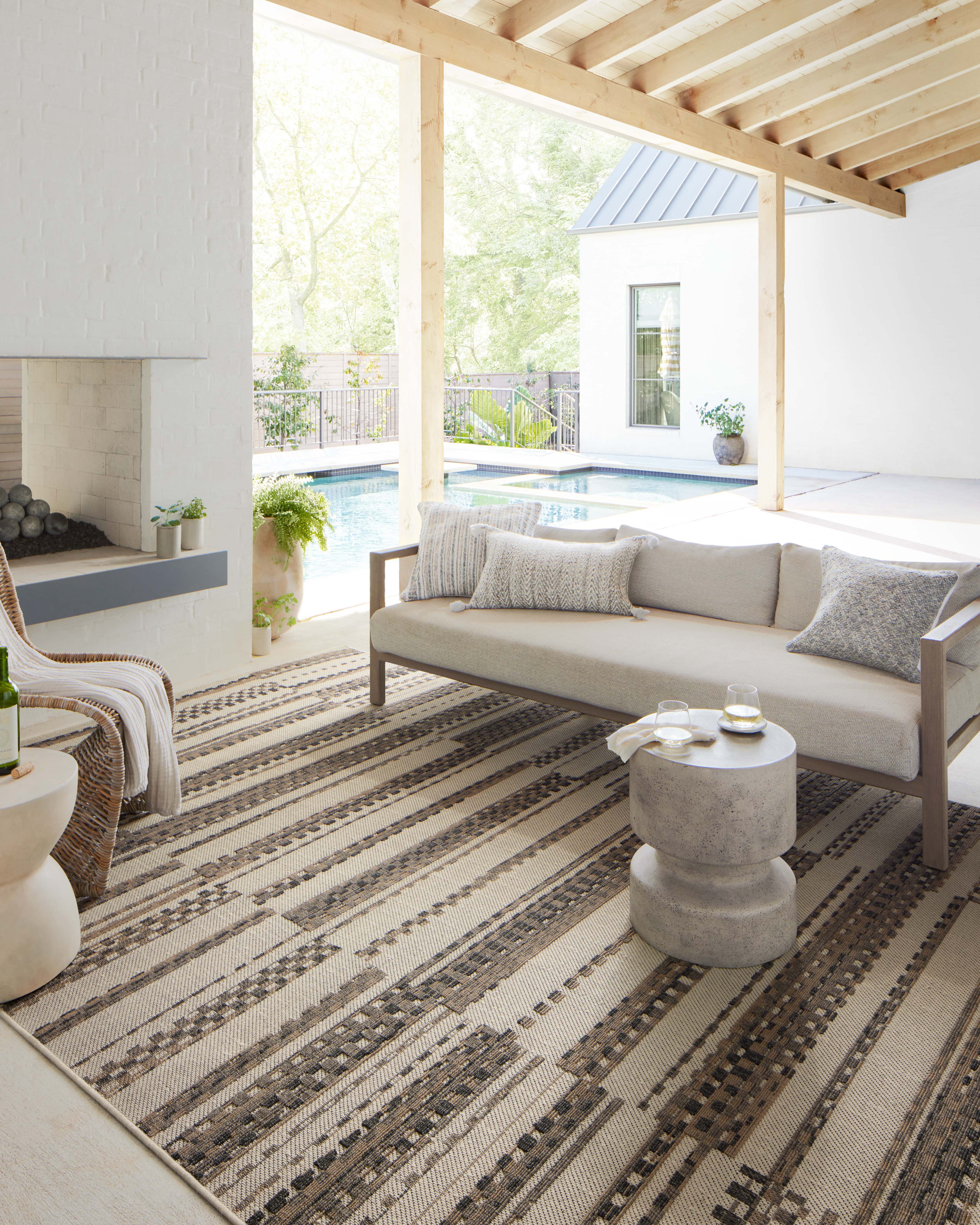 Loloi Rainier Area Rug (RAI-08)