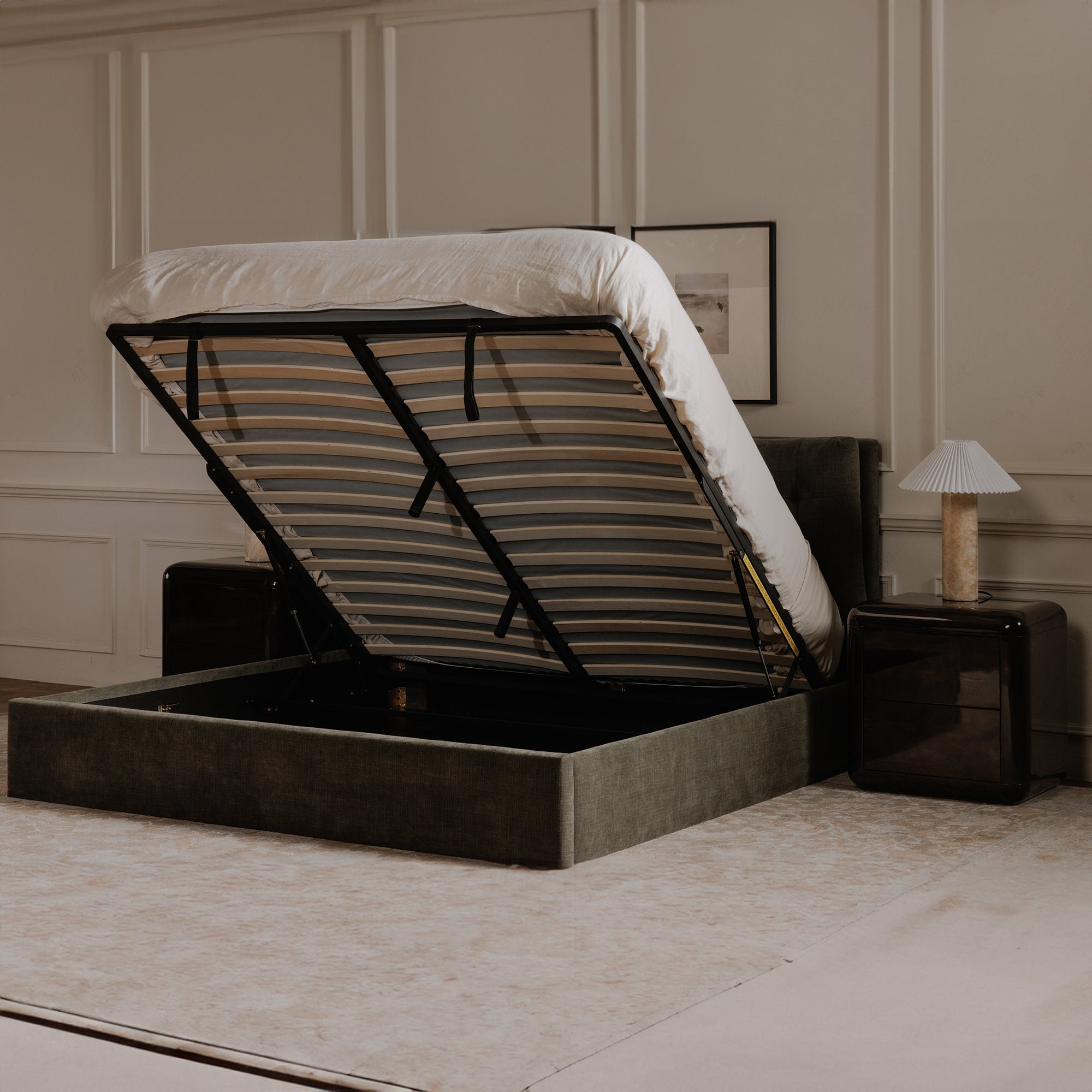 Moe's Home Sebastion Storage Bed