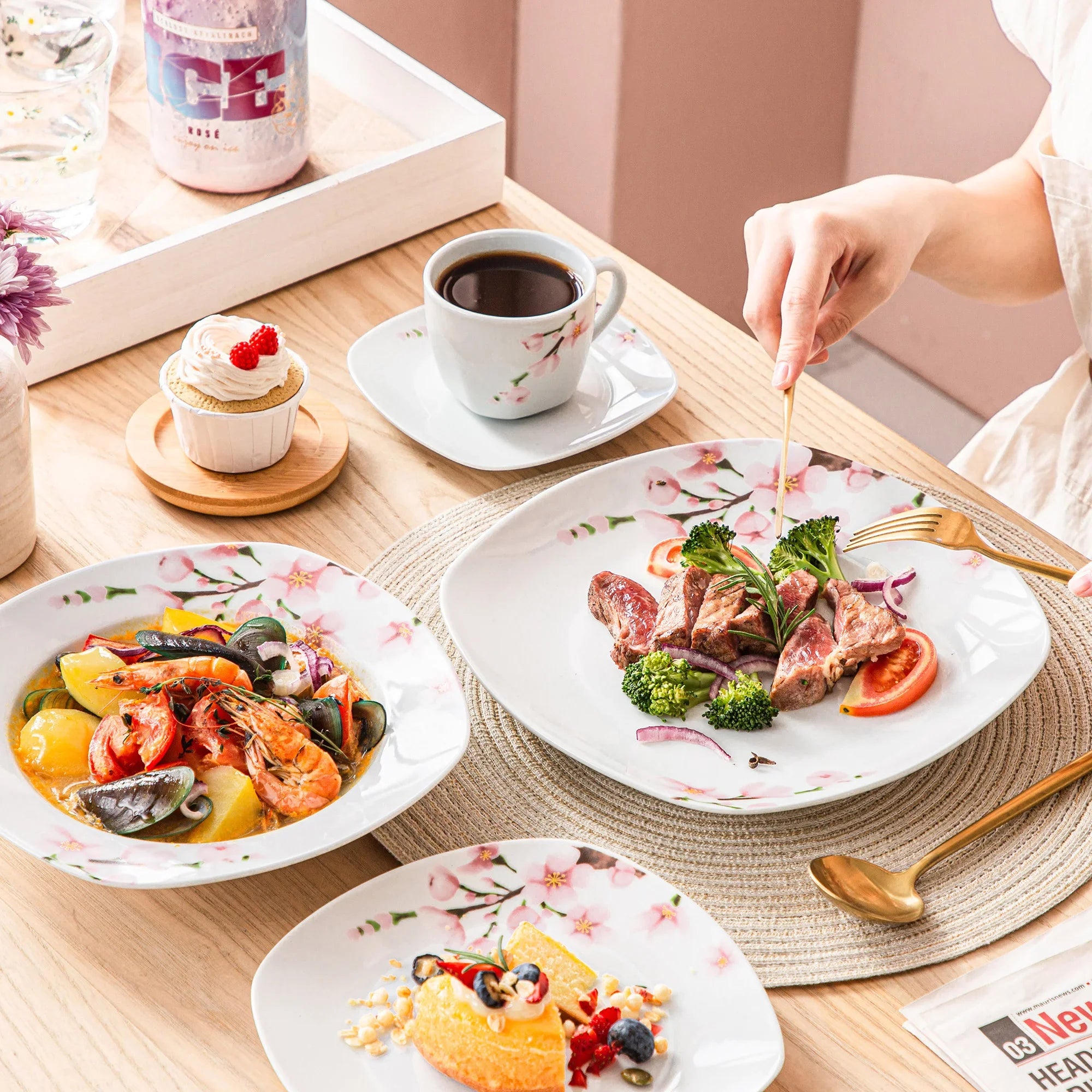 VEWEET ANNIE 60-Piece Porcelain Dinnerware Set – White Ceramic Pink Floral Plates, Bowls, Cups & Saucers for 12 People