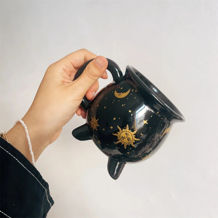 🖤 Cauldron Coffee Mug – Black Ceramic Witch Cup for Magical Sips