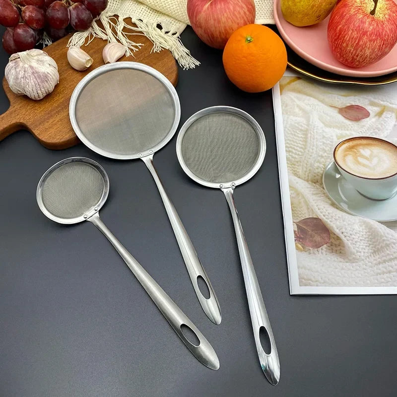 Single Oil Skimmer Spoon – Stainless Steel Fat Separator for Cooking, Turkey Frying & Thanksgiving Meal Prep