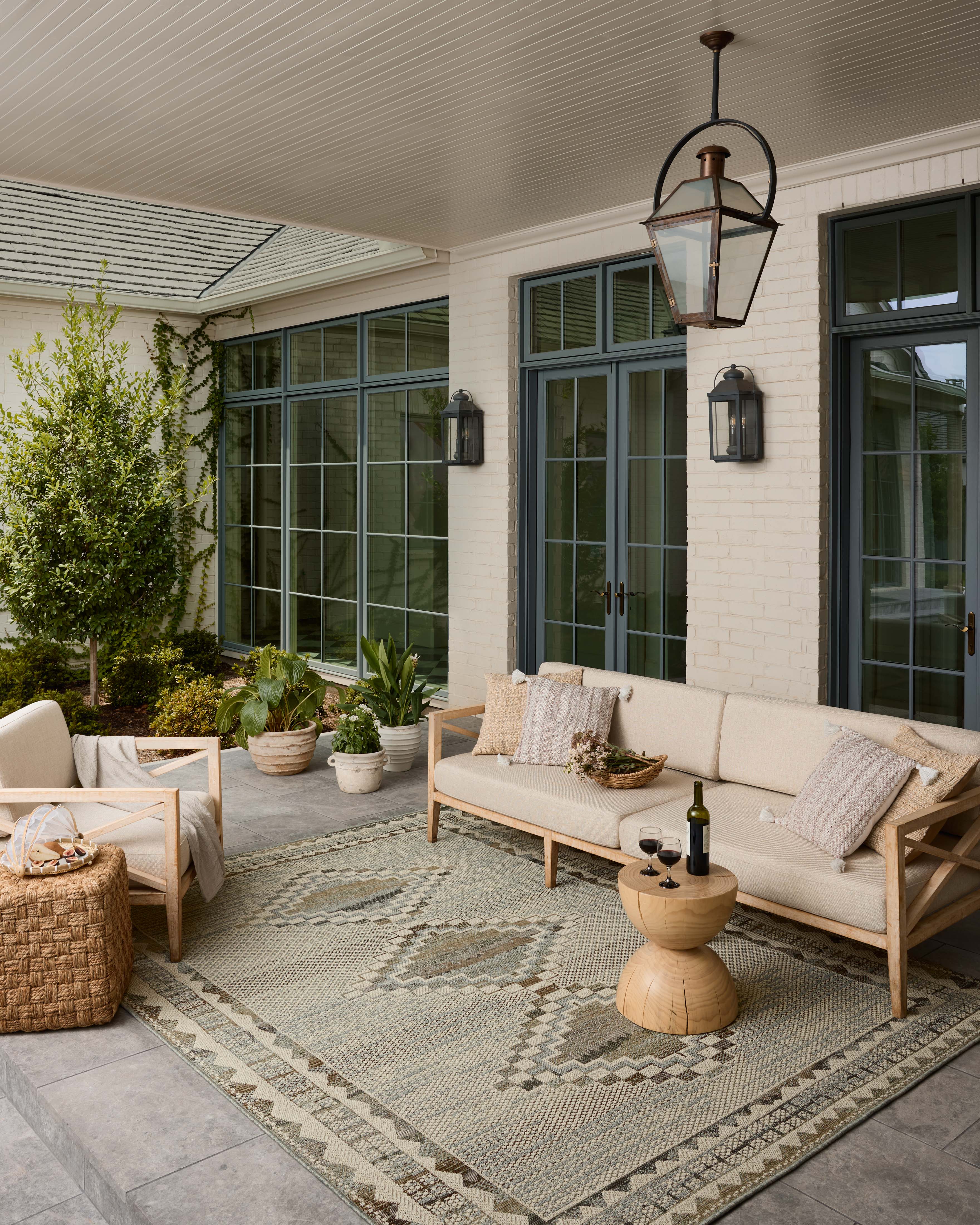 Loloi Saylor Area Rug