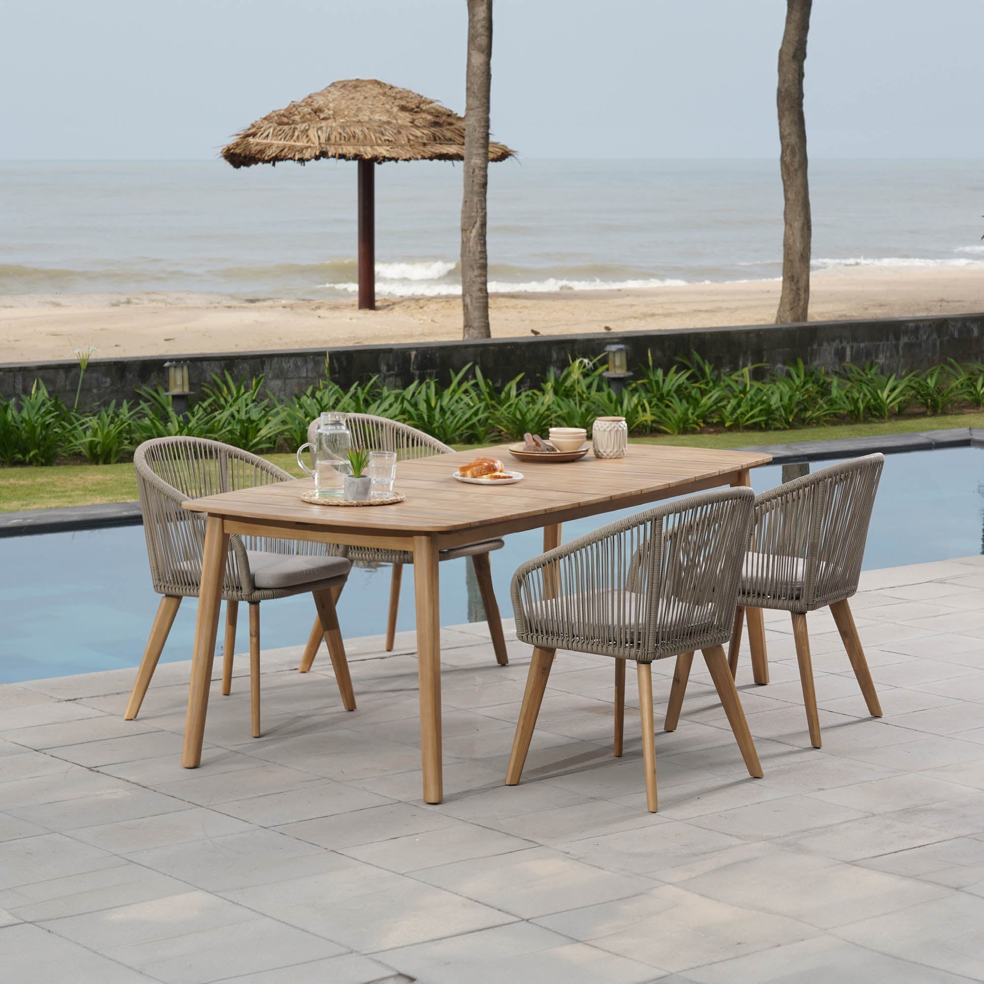 LH Home Sonoma Outdoor Dining Table