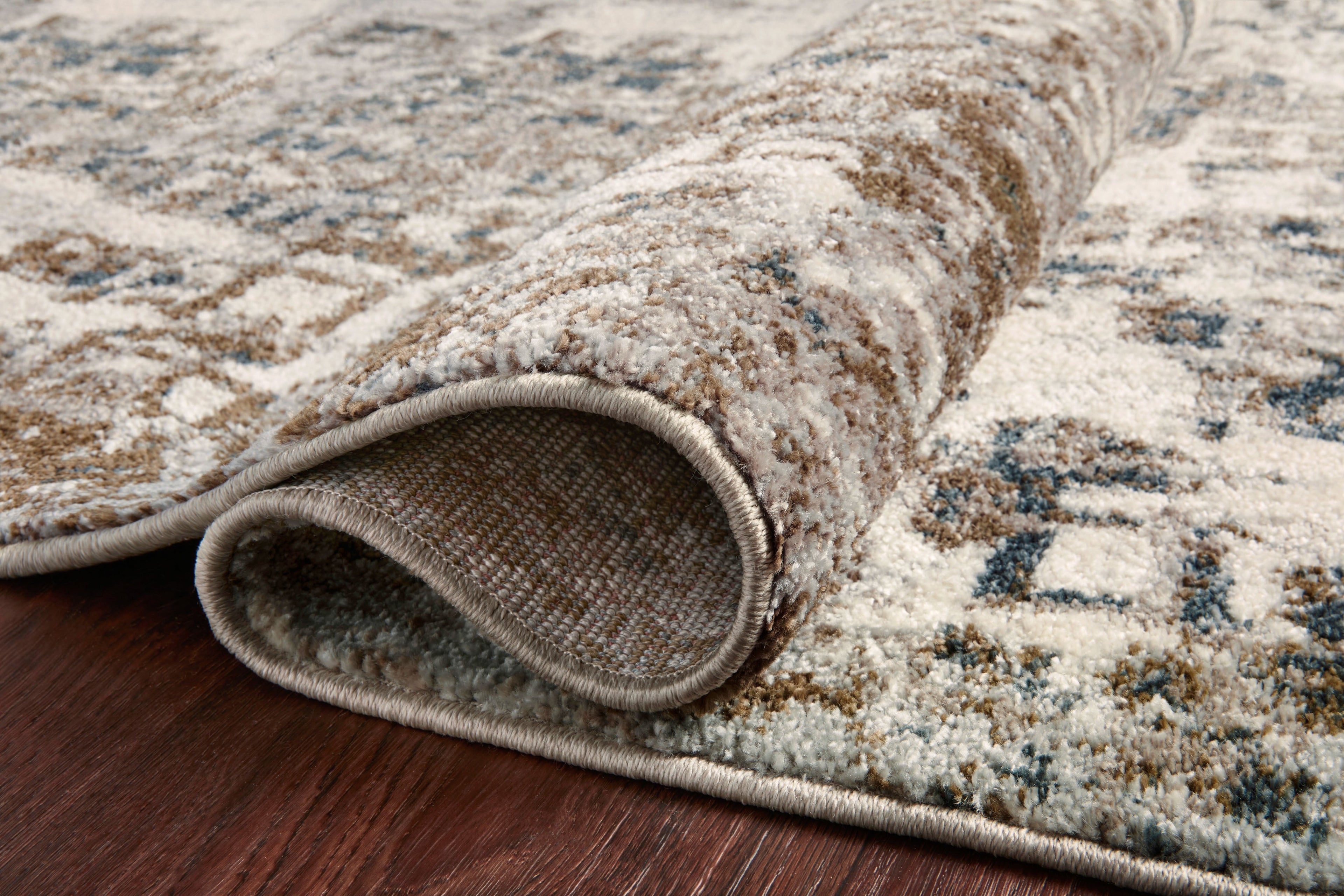 Loloi Spirit Sample Rug