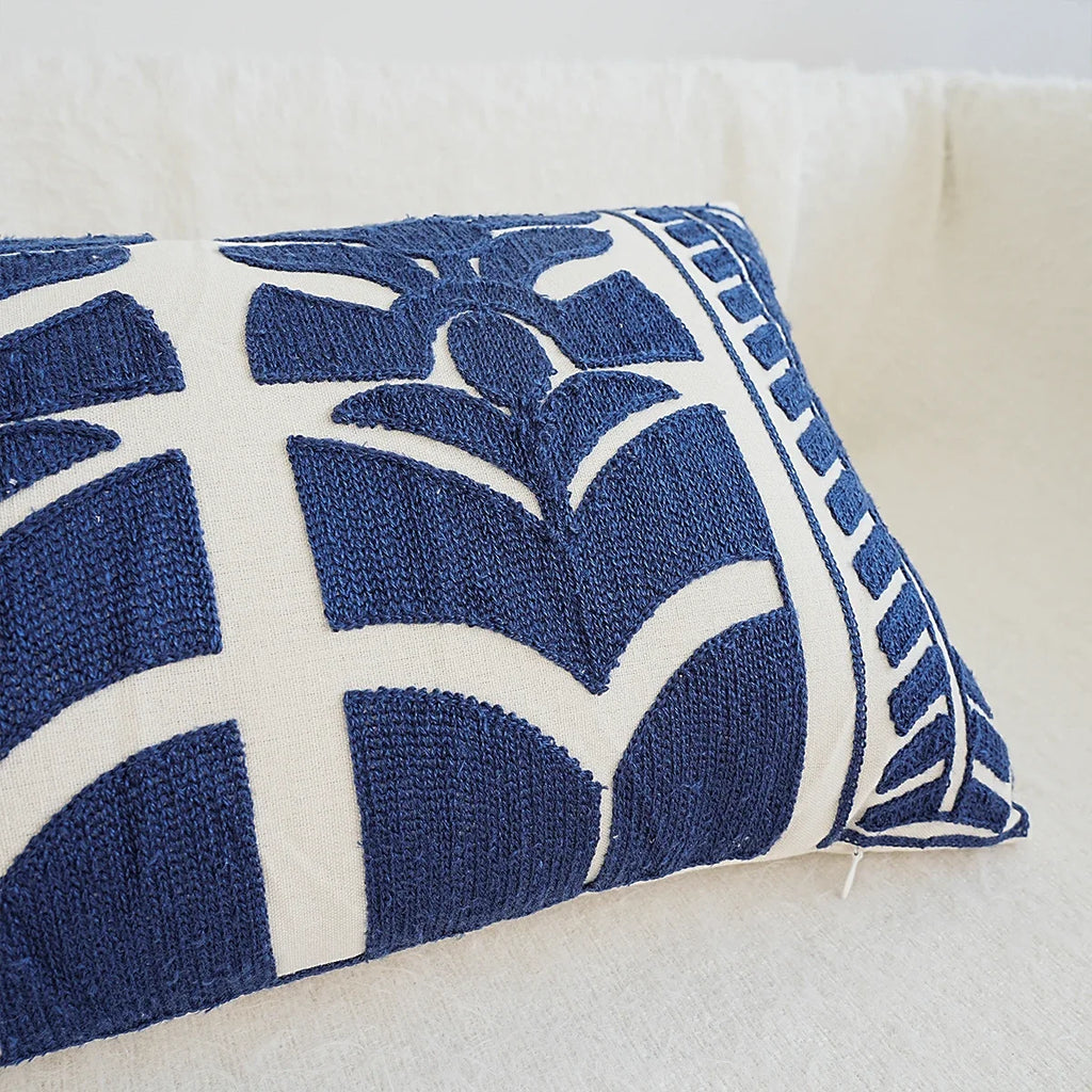 Luxury European-Style Embroidered Cushion Cover