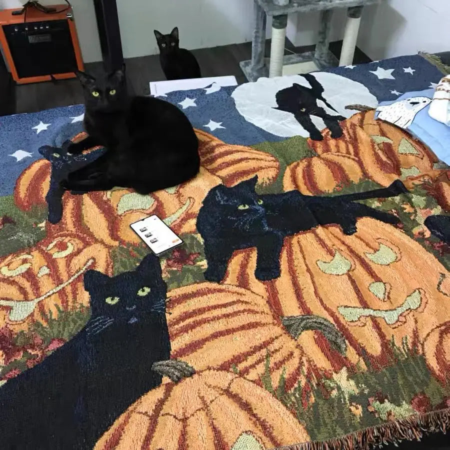 Halloween Black Cat Pumpkin Throw Blanket – Spooky Woven Tapestry with Cats & Pumpkins for Cozy Autumn Home Decor
