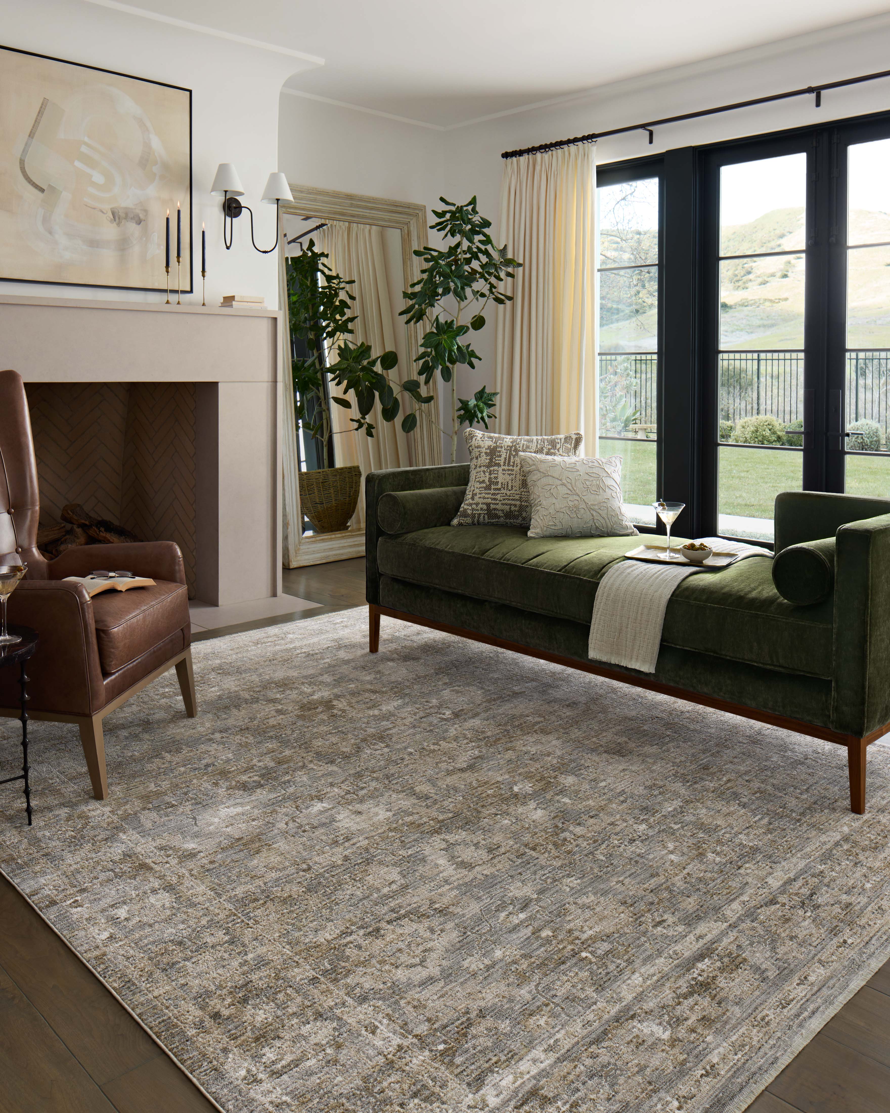 Loloi Tabitha Accent Rug