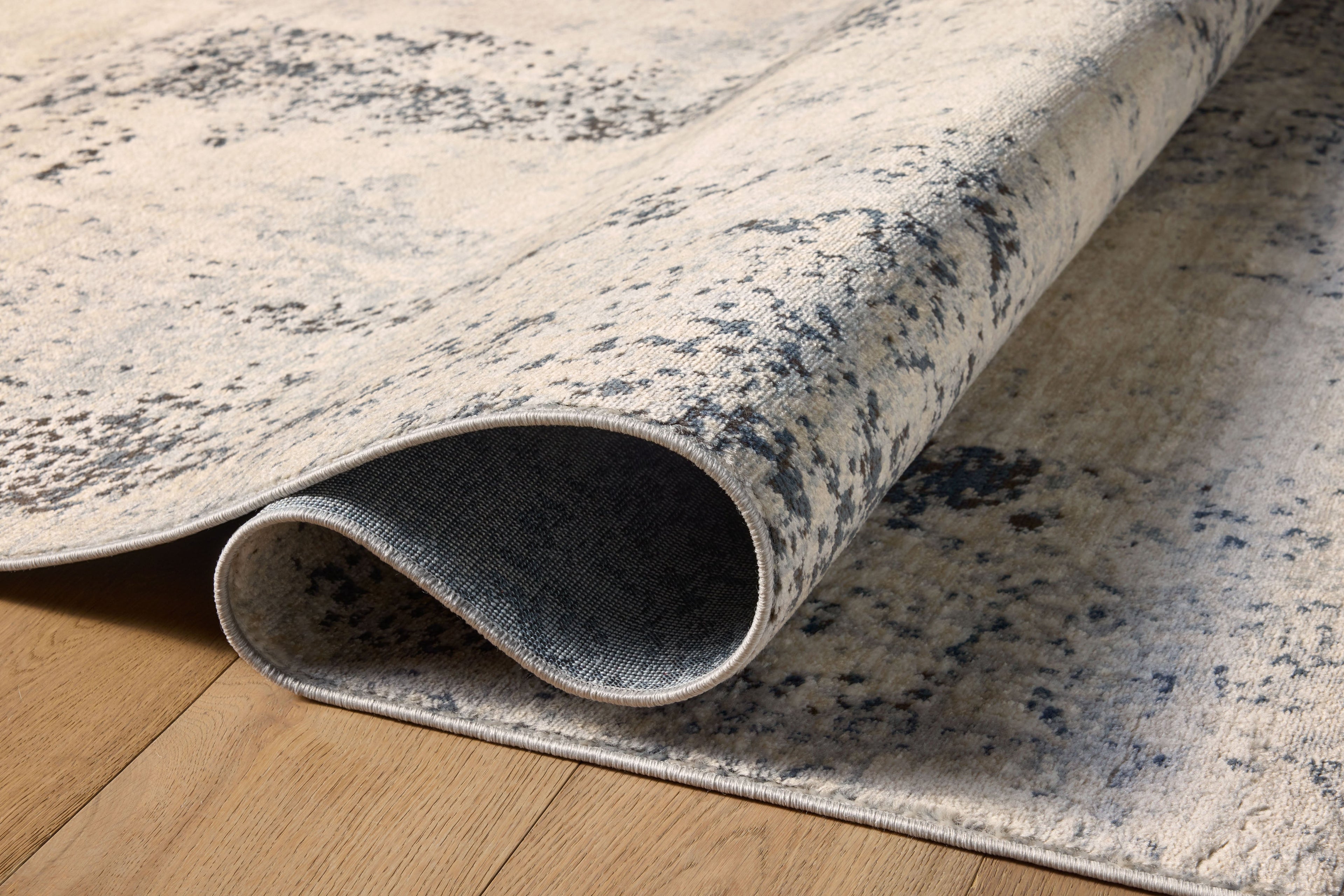 Loloi Teagan Accent Rug