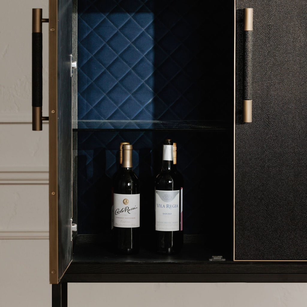 Moe's Home Mako Bar Cabinet Black