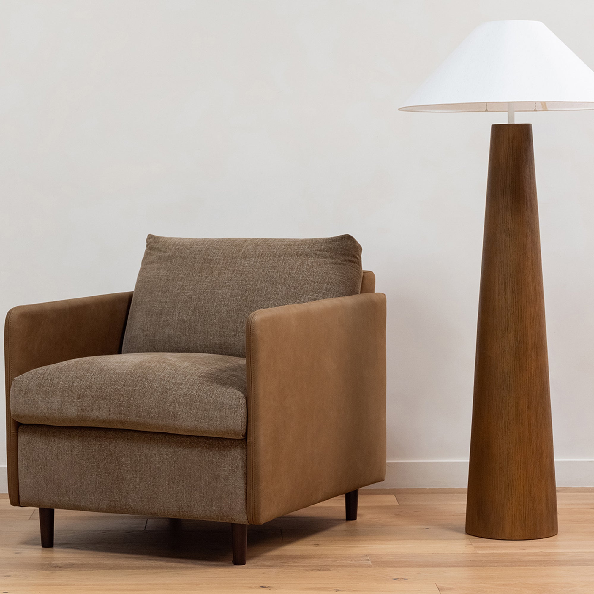 Moe's Home Teller Accent Chair