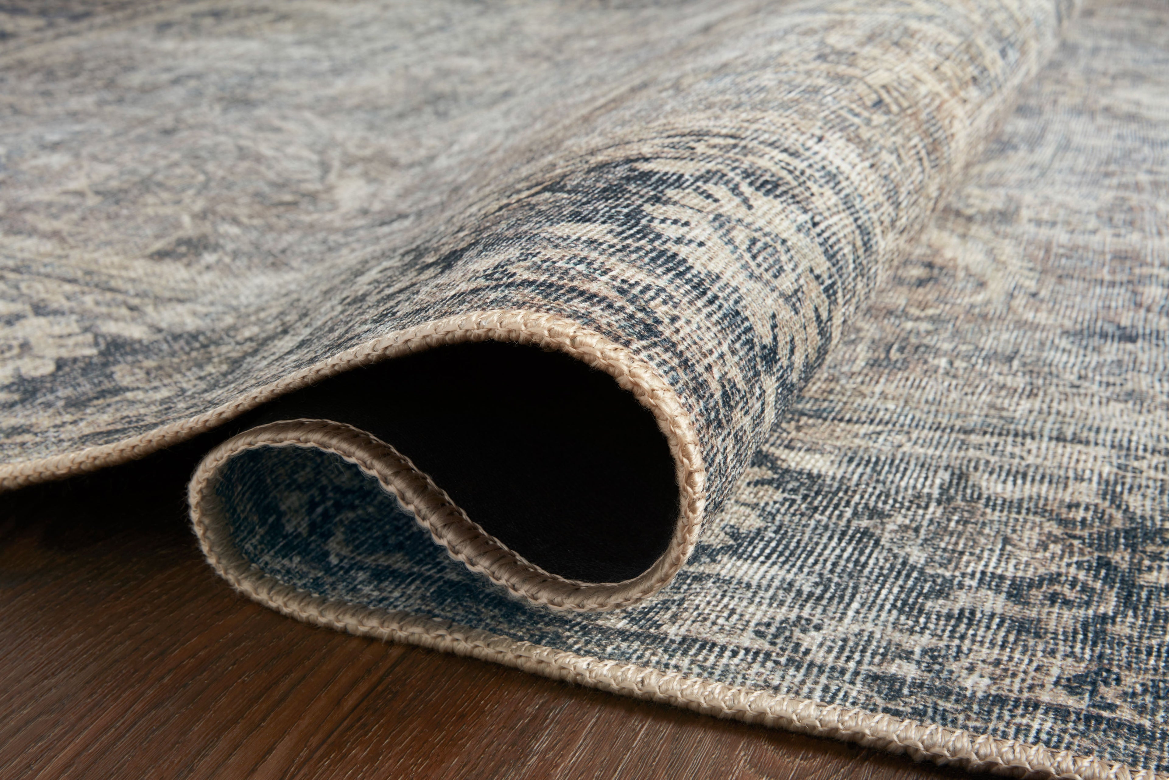 Loloi Wynter Sample Rug