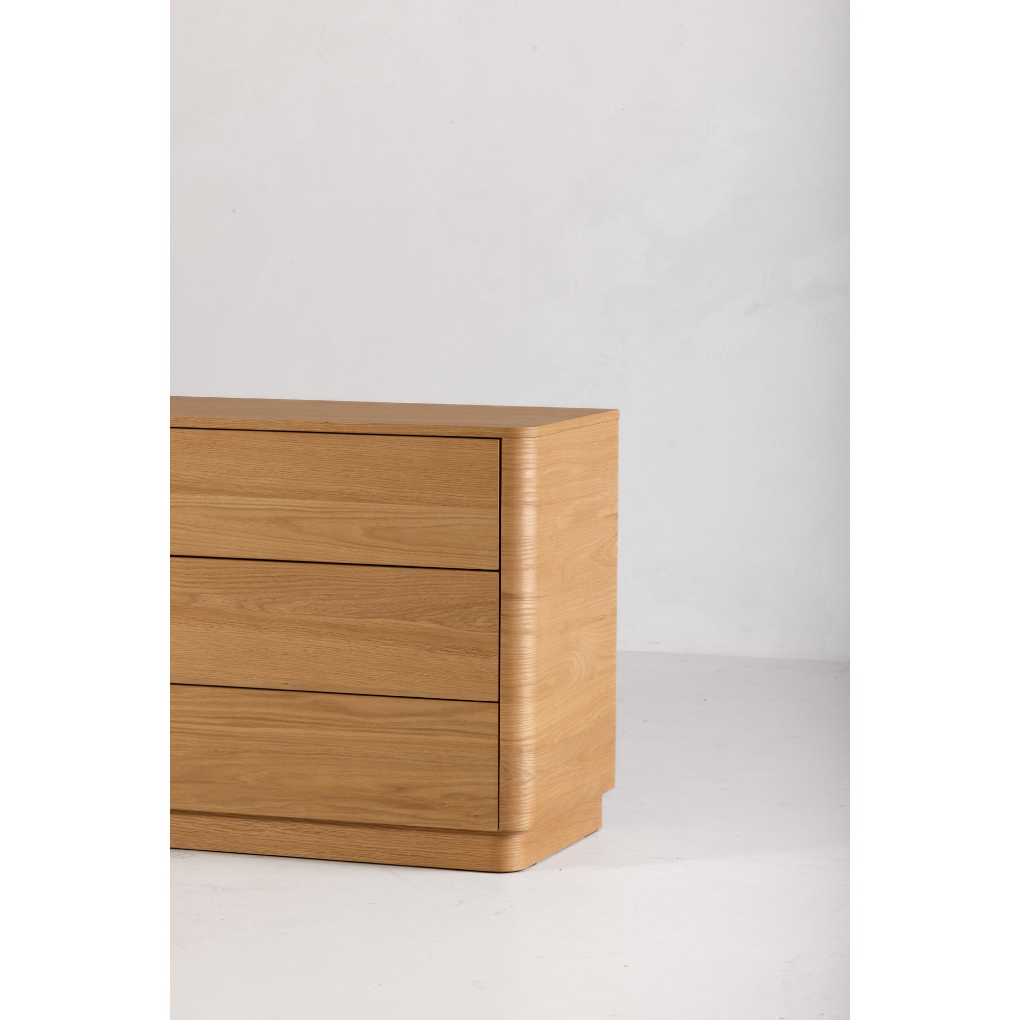 Moe's Home Round Off Dresser