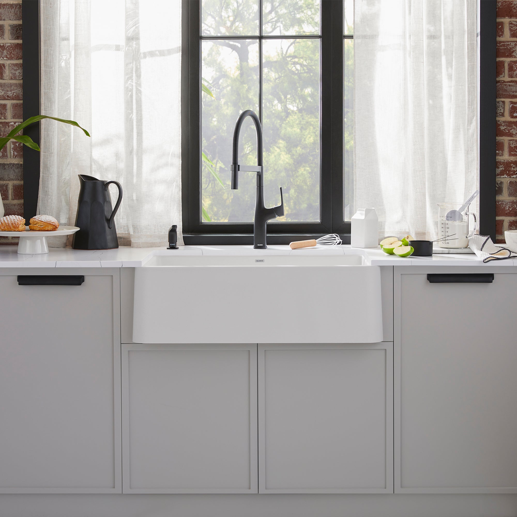 Blanco Ikon Silgranit 33" Single Bowl Apron-Front Farmhouse Sink