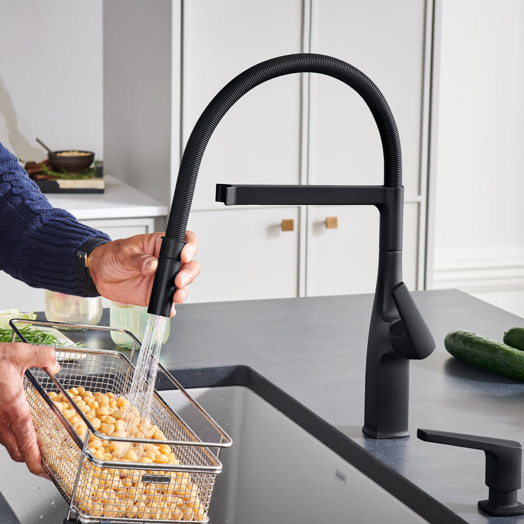 Blanco Rivana Semi-Pro Pull-Down Dual-Spray Kitchen Faucet
